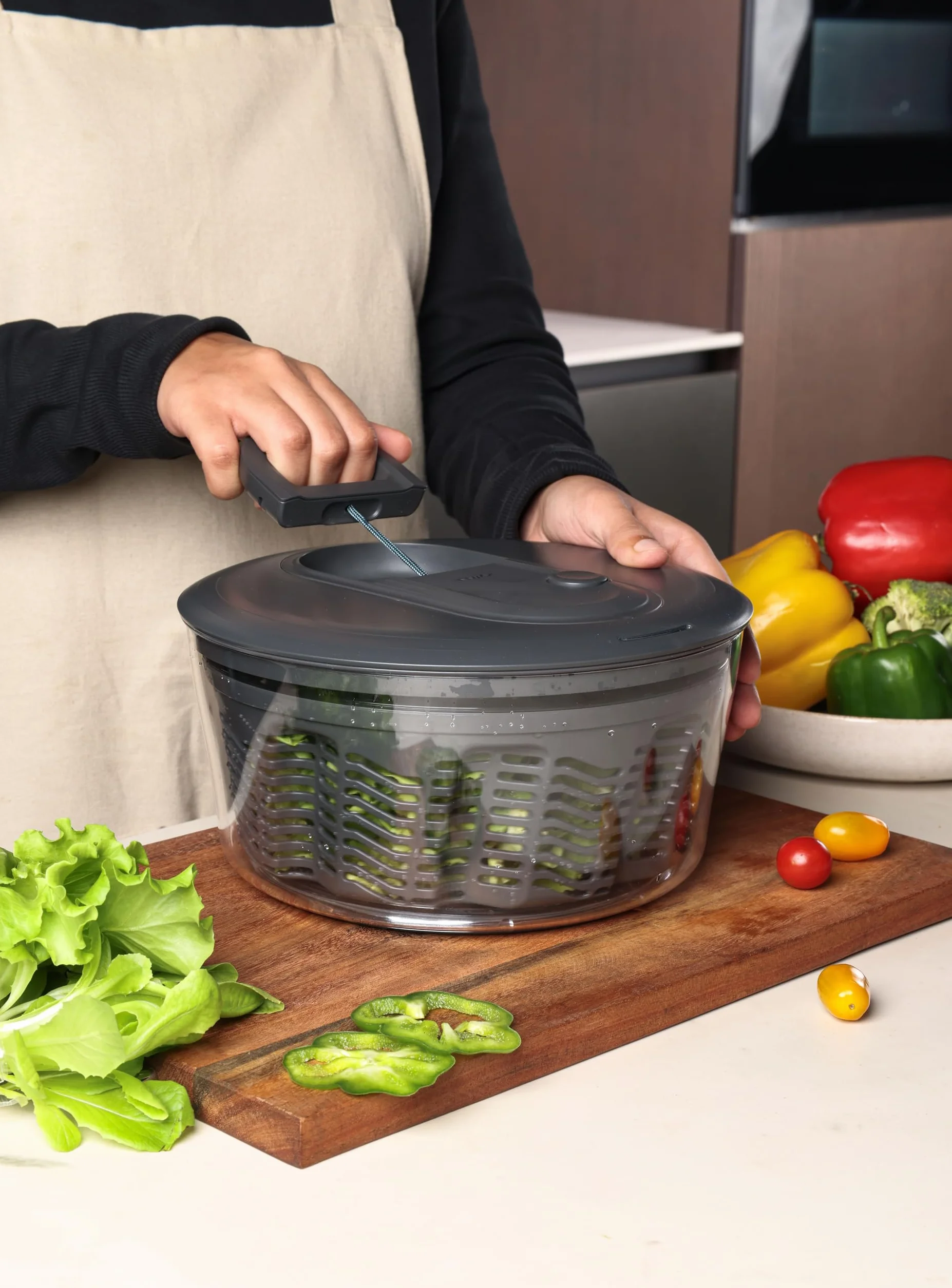 Zyliss Easy Spin Clásico Centrifugadora Lechuga Pequeña 3,5 L, Tecnología AquaVent™, Cuerda y Botón de Parada, Salida de Drenaje, Antideslizante, Sin BPA, Escurridor de Lechuga, Ensalada, Gris