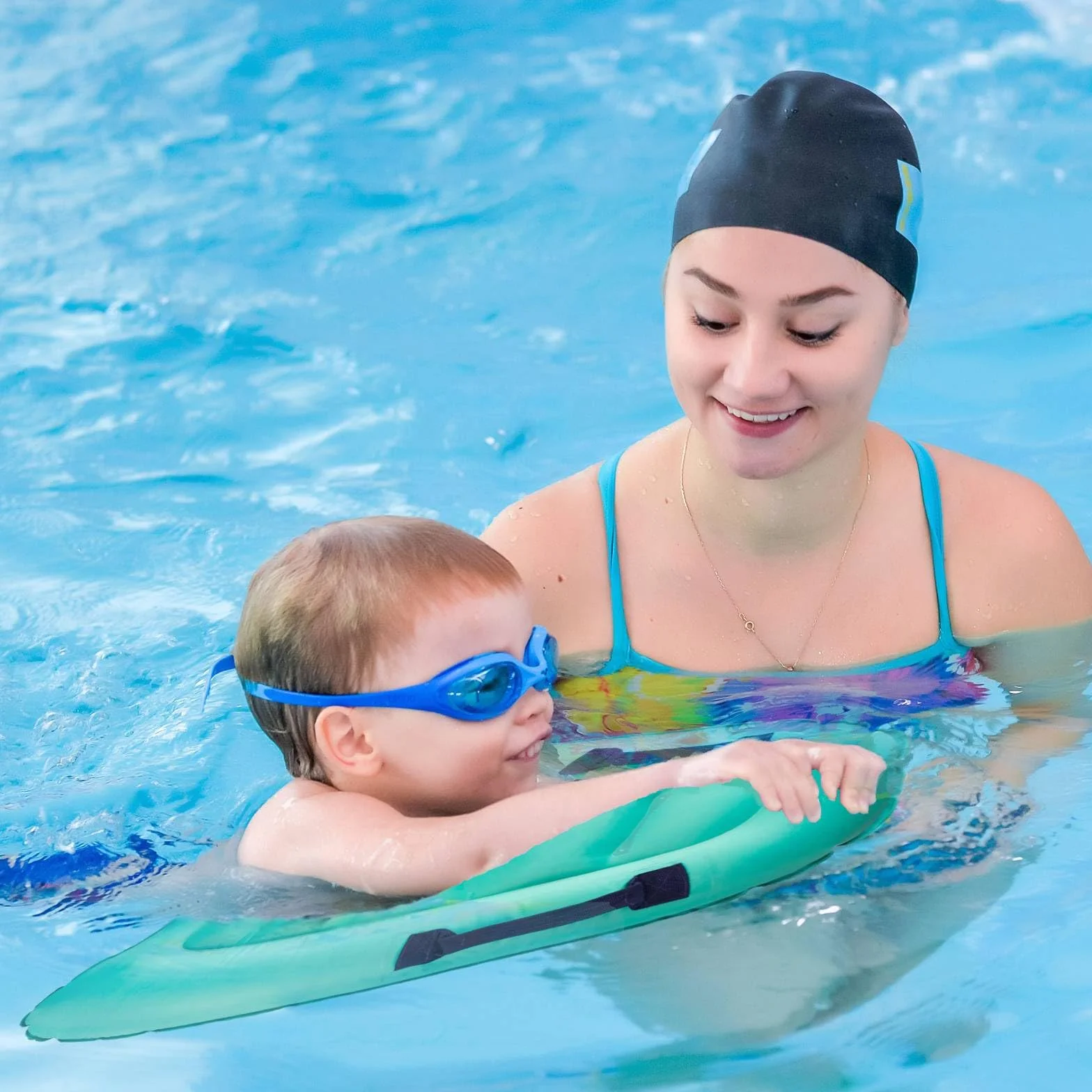 Bodyboard Hinchable Portátil 70x60x15cm para Niños y Adultos Playa Piscina Surf