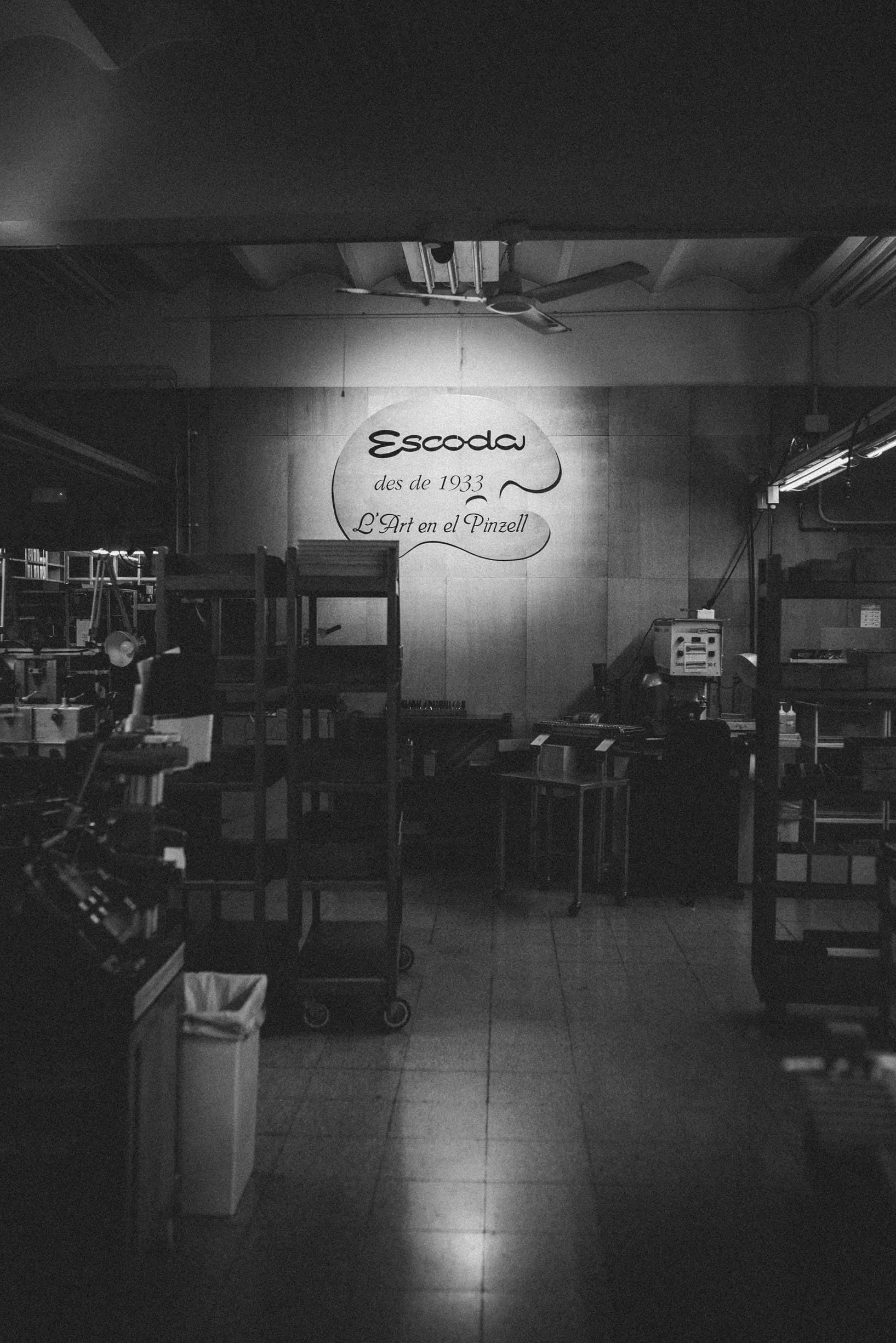 ESCODA Set 3 Pinceles Acuarela - Green Set Viaje N.4,12,16 Redondo Punta Salida Larga Carrado Pelo Sintético Serie Último Prado Barroco Estuche Tela Profesional Fabricado a Mano en España.