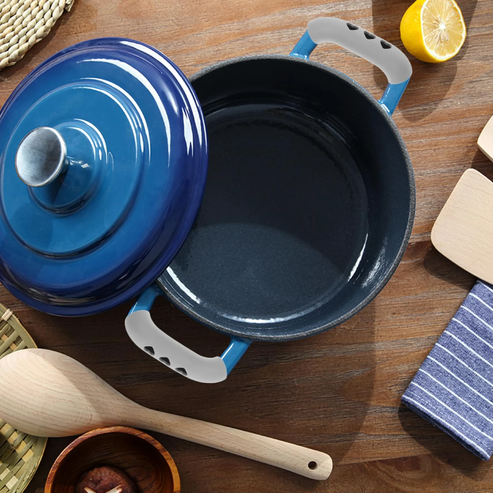 TOPBATHY Funda Aislante para Asas de Sartenes Resistente al Calor Antideslizante Juego de 80 Unidades en Rojo Gris Claro Negro y Azul para Ollas Cacerolas y Utensilios de Cocina