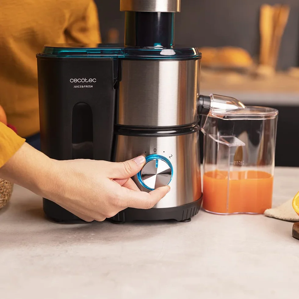 Cecotec Licuadora Orbital Juice&Fresh 400 Titan Black. 400 W, 20000 RPM de Velocidad, Tamaño Compacto, 2 Velocidades, Disco con Recubrimiento de Titanio Negro, Sistema antigoteo, Jarra 350 ml
