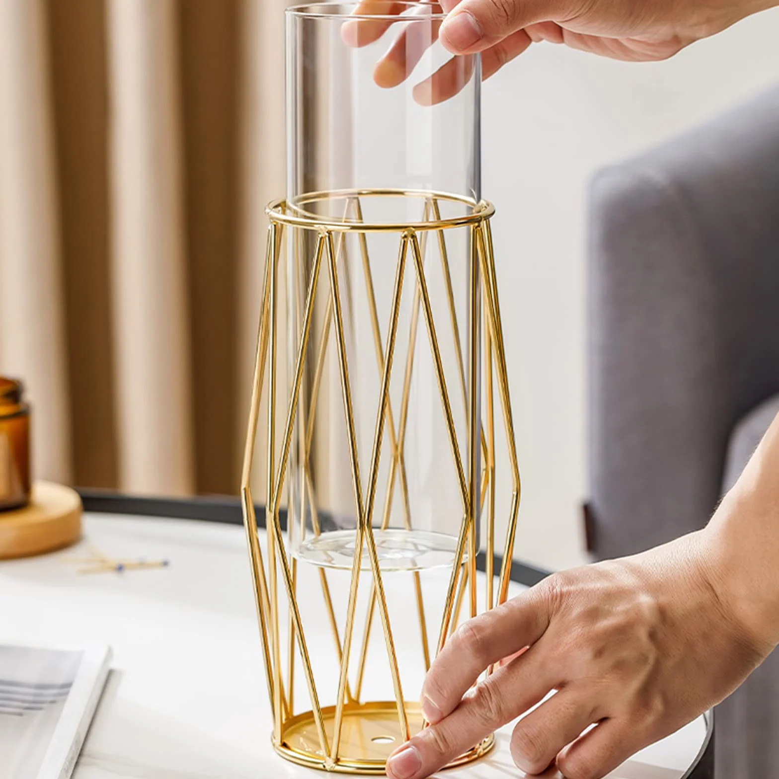 Jarrones Decorativos Modernos con Soporte Metálico Geométrico, Terrario Cristalino, Florero de Vidrio para Plantas Hidropónicas y Flores, Centro de Mesa para Bodas y Decoración de Interiores