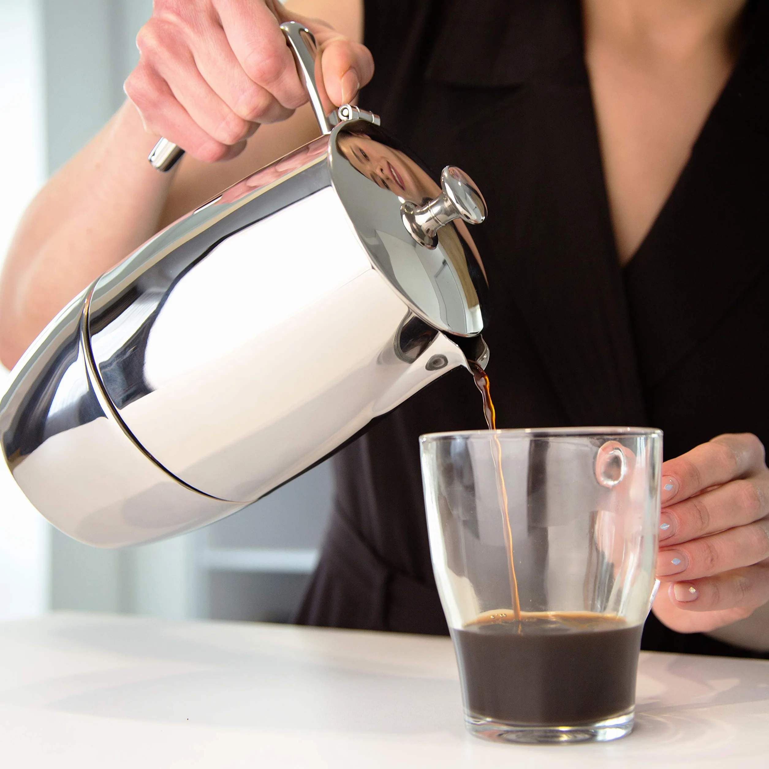 VeoHome - Cafetera Italiana de Acero Inoxidable 10 tazas 500 ml – Cafetera Moka para cocinas Inducción, Vitrocerámica y de Gas - Estilo Espresso – Irrompible, Segura y apta para Lavavajillas