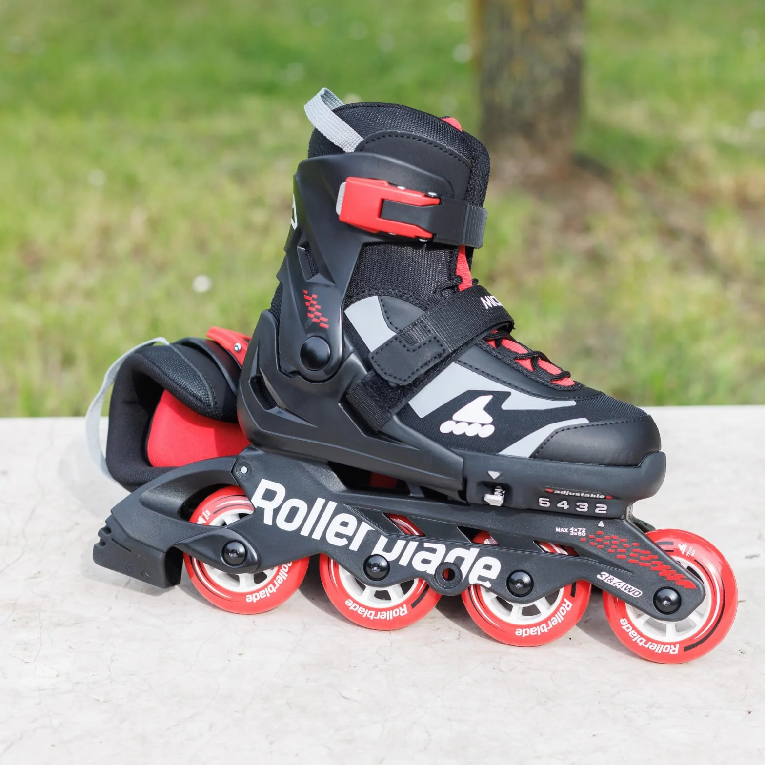 Rollerblade Microblade 2025 - Patines en línea (2025), Color Negro y Rojo