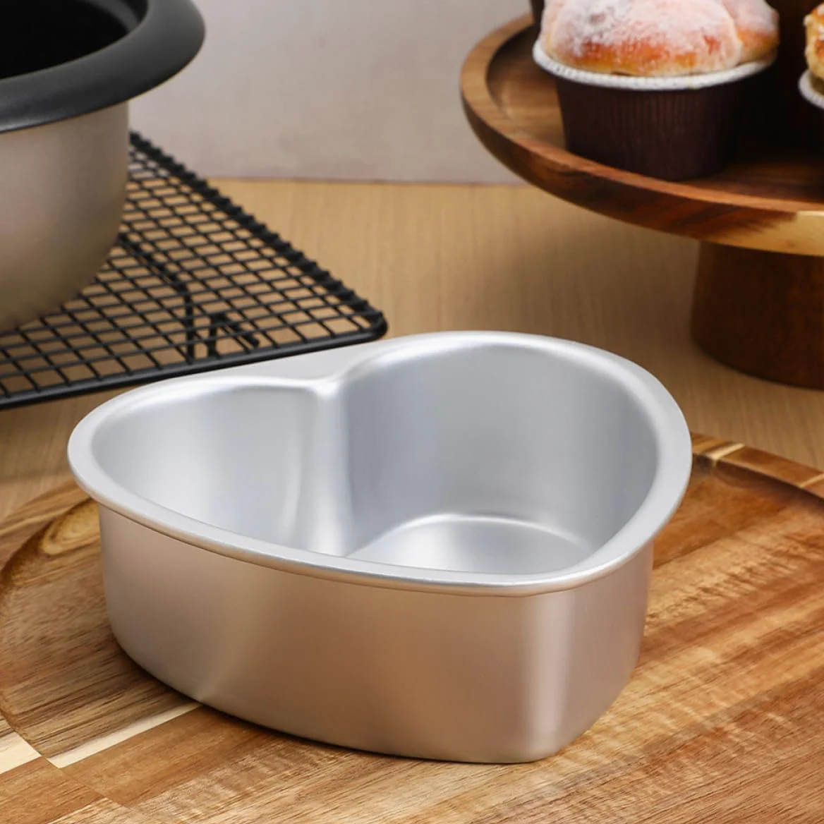 Amosfun Moldes para Hornear en Forma de Corazón de Aluminio 18 Cm con Fondo Desmontable 2 Piezas para Pasteles, Tartas y Brownies, Aptos para Horno y Eventos Obsequios