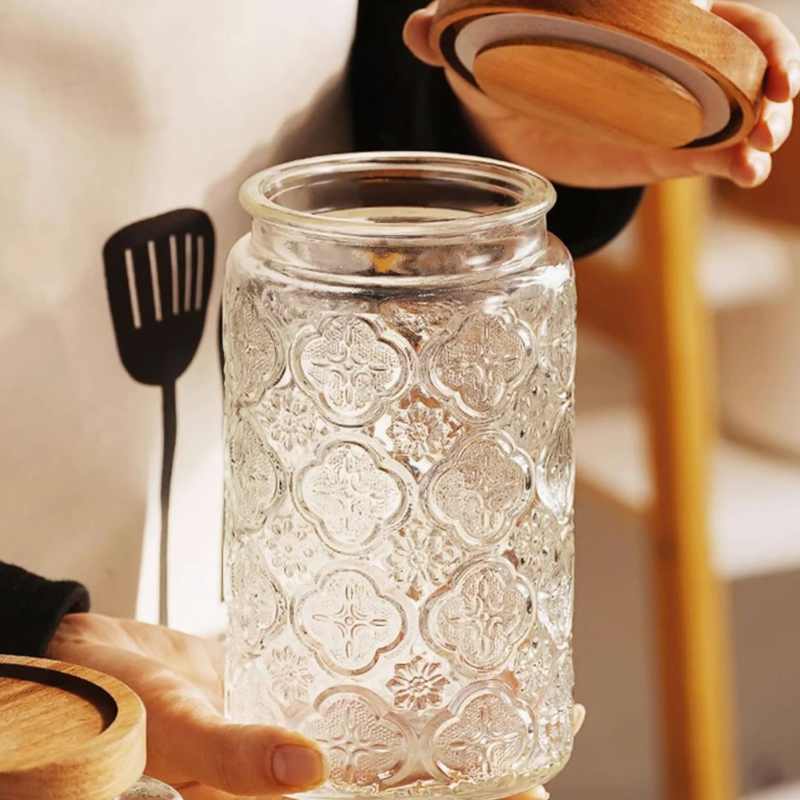 Juego de 2 tarros de cristal con tapa de 1000 ml, herméticos para cocina, tarros de especias grandes con tapa de madera para cocina, despensa, granos de café, harina, avena, cereales, pasta