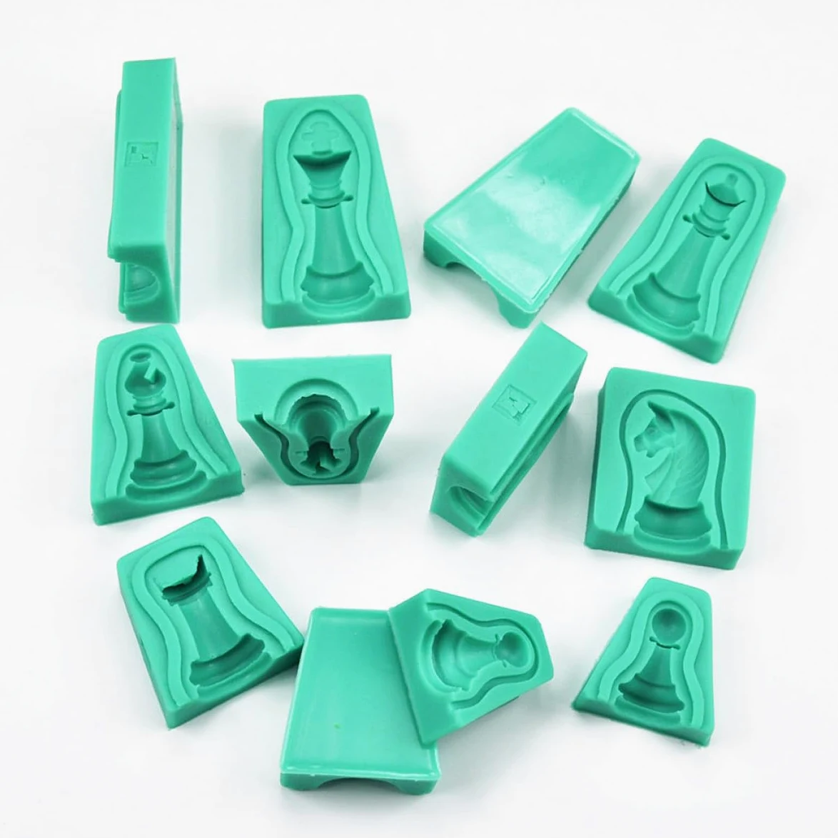 Veemoon Molde de Silicona Seguro y Ecológico para Pastel Diseño de Ajedrez 3d 12 Piezas Adecuado para Fondant y Chocolate en Repostería Creativa