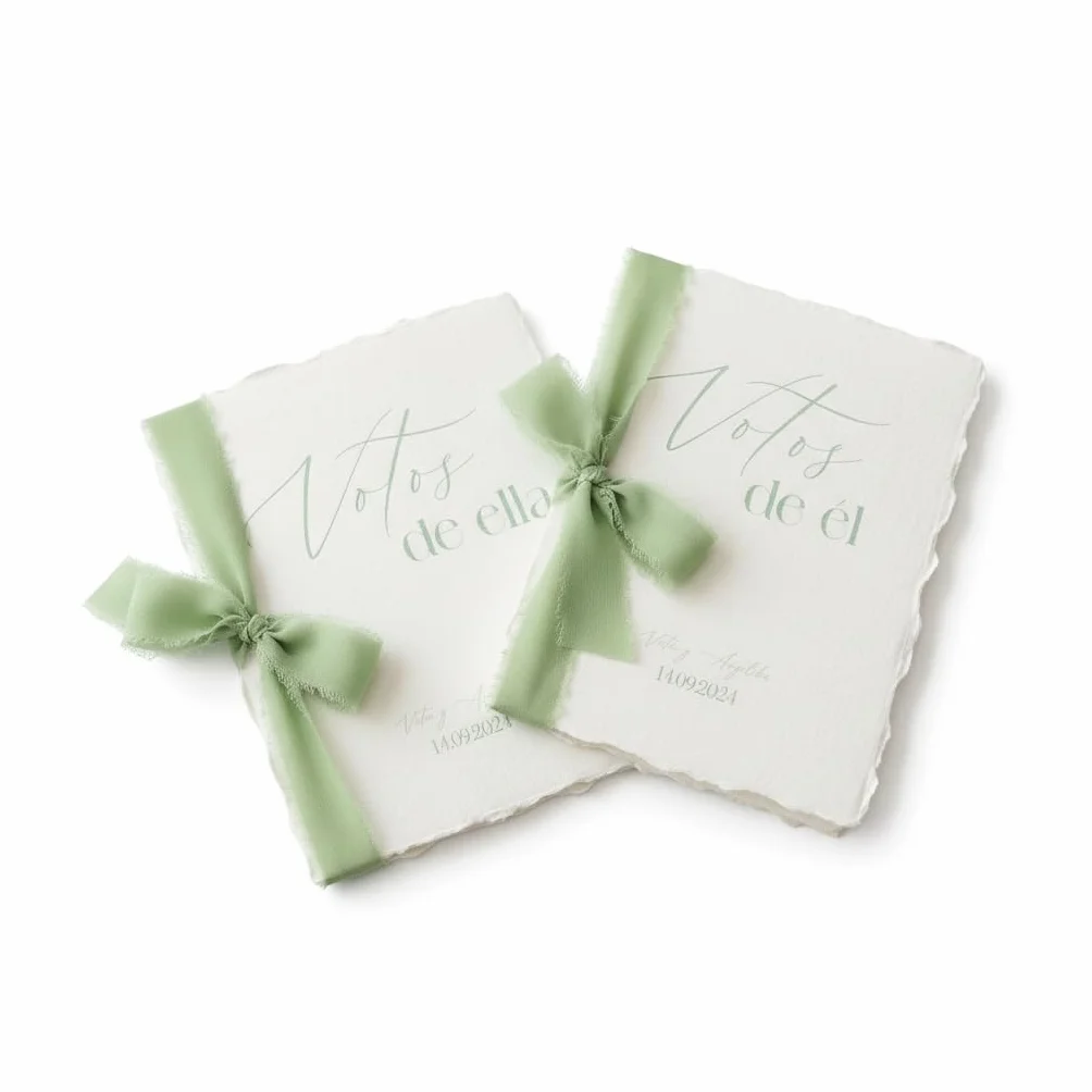 Libros de Votos para bodas "Él y Ella" con Papel de Algodón y Cinta de Seda Verde Sage - Regalo de Boda y Recuerdo de Ceremonia - Estilo Vintage y Elegante.