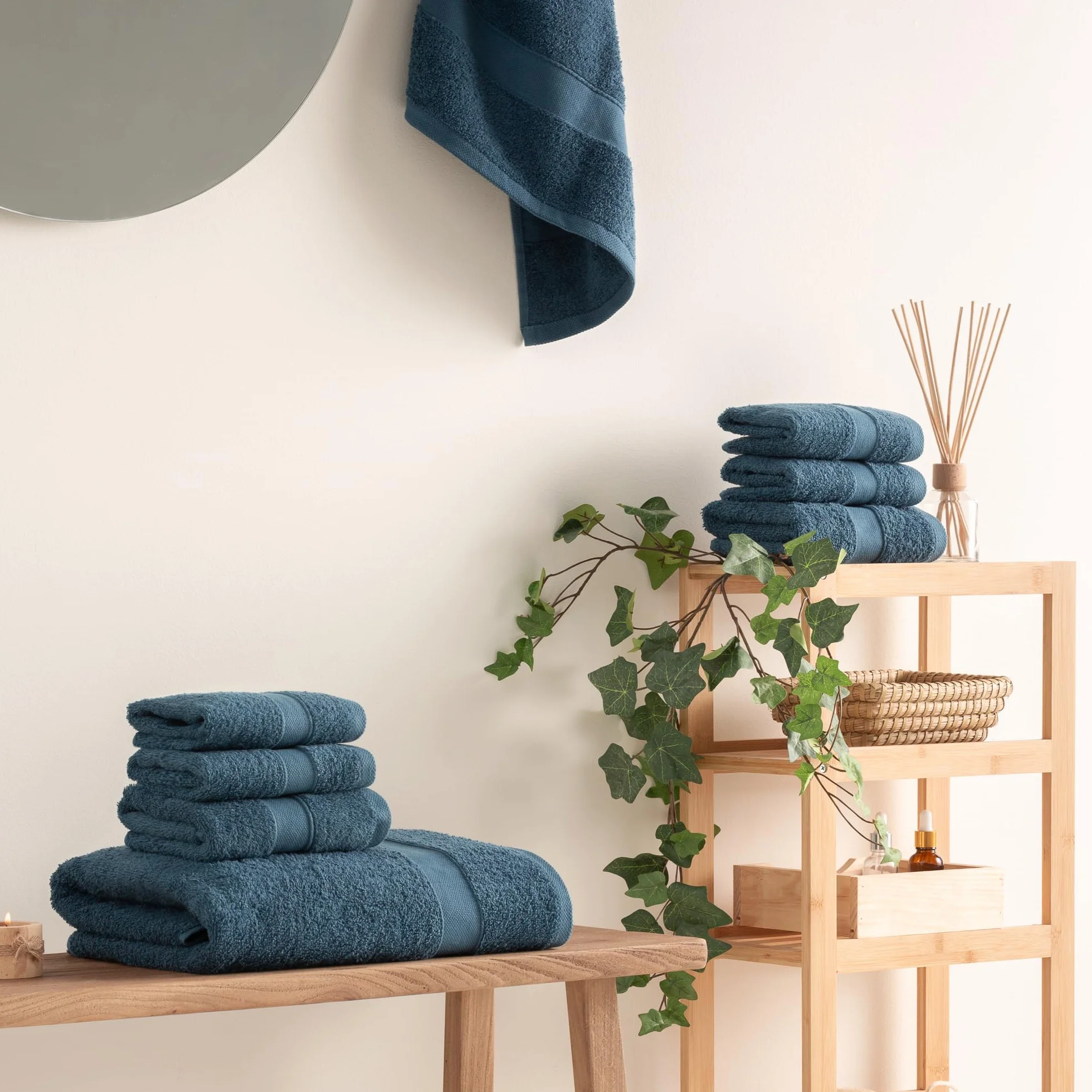 Todocama - Juego de 8 Toallas de Baño 100% Algodón (550 gsm) Extra Suaves, Alta Absorción y Secado Rápido, 2 Toallas de Baño, 2 de Mano y 4 de Cara (Azul Marino)