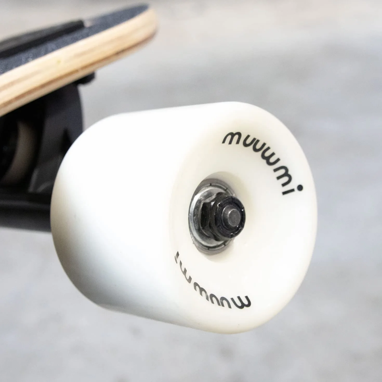 Muuwmi ABEC 7 Longboard for Children and Adults Skateboards with Lighting Wheels