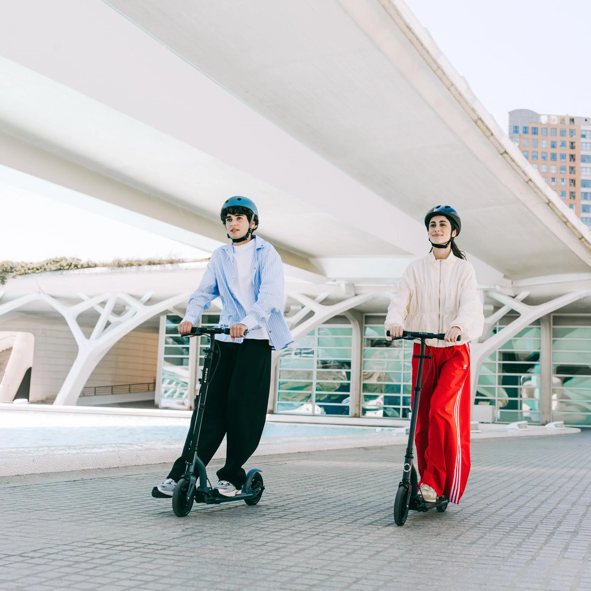 Movino Patinete Plegable Urbano para Adultos y Adolescentes con Ruedas Grandes y Plataforma Antideslizante