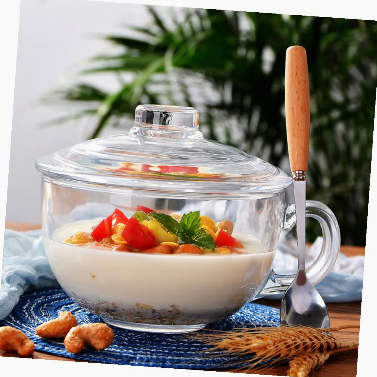 SHOWERORO Tazón de Vidrio Transparente con Tapa y Asa Cuenco para Ensalada Postre y Desayuno Resistente y Elegante para Uso Diario y Reuniones Familiares