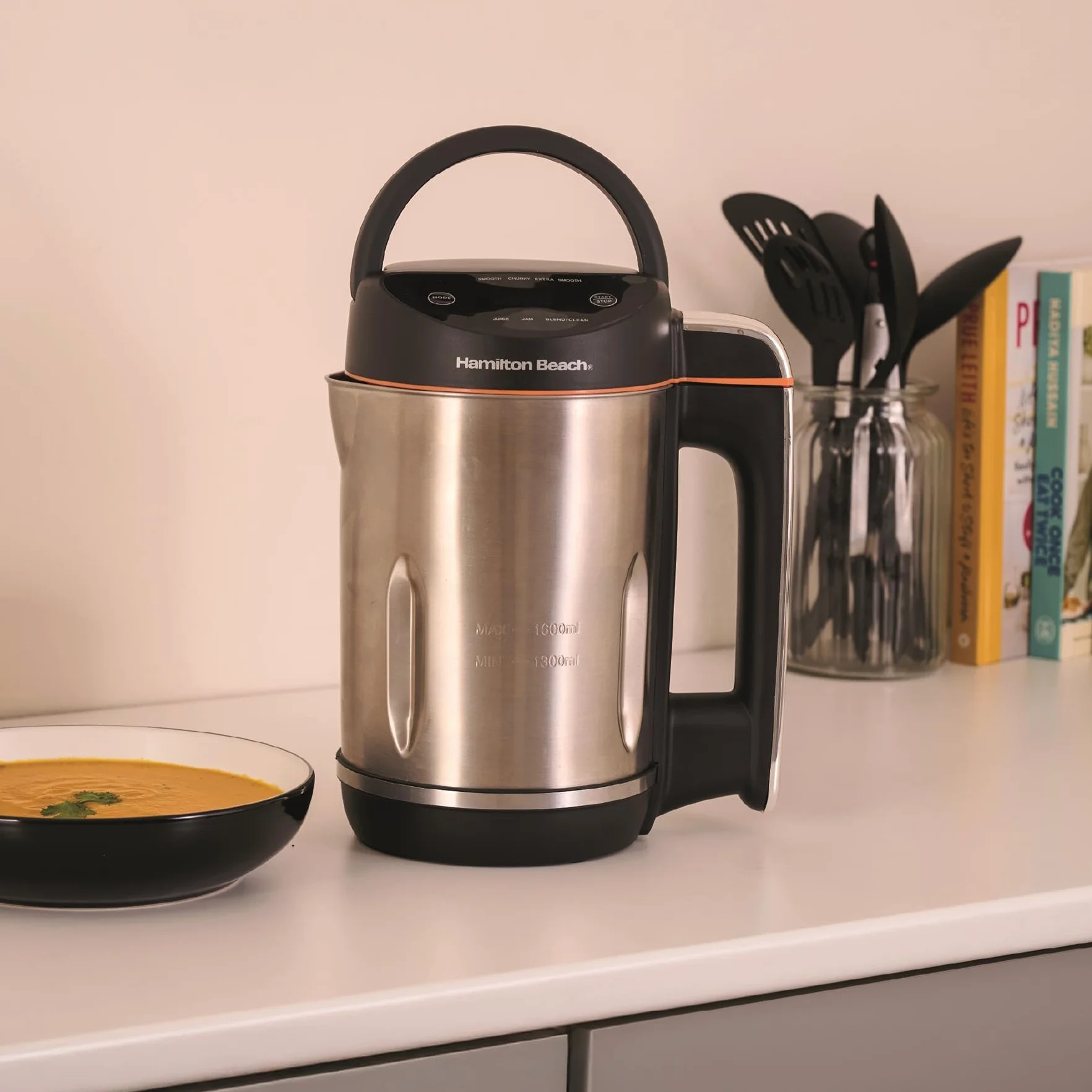 Hamilton Beach Máquina de sopa, licuadora de batidos y mermelada 3 en 1, 1.6 L, pantalla digital en ángulo de fácil lectura, sensor de agitación automática y derrame, hace 4-6 porciones de sopa, fácil