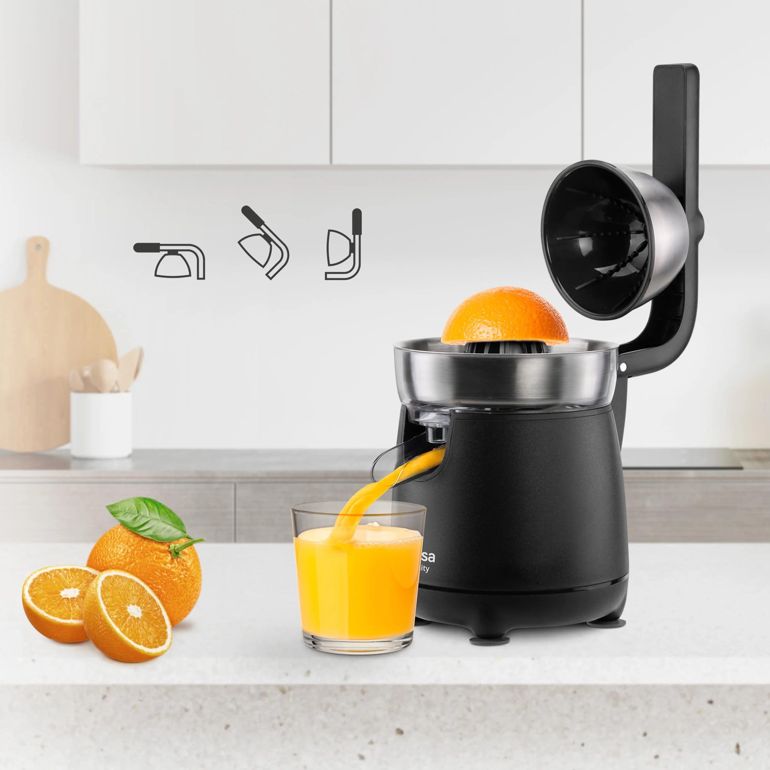 Ufesa Vitality, Exprimidor Eléctrico de brazo, 120W, Vertido Continuo, Sistema Antigoteo, Doble Cono, Filtro en Acero Inoxidable, Brazo para la extracción del Zumo, Sin BPA, Negro Inox