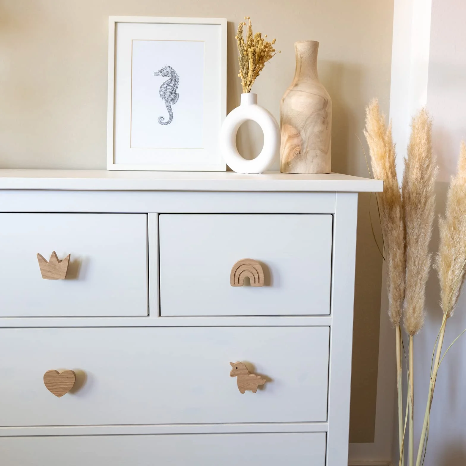 Tiradores de muebles con diseño de cuento de hadas, para muebles infantiles, de madera de roble sin tratar cómoda armario puerta habitación de los niños regalo (4 unicornio corazón arco iris corona)