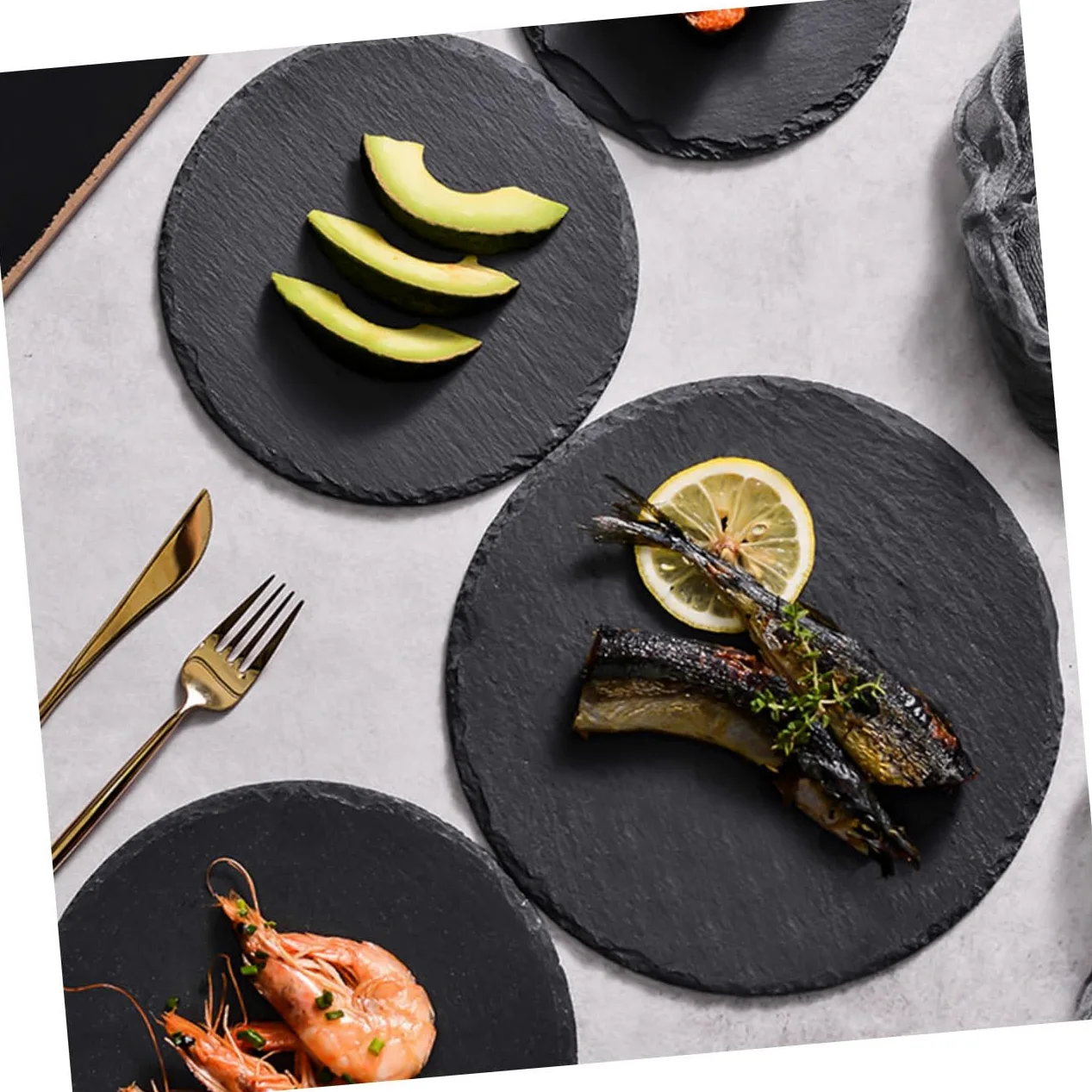 SECFOU Plato Redondo de Pizarra Natural Negro para Servir Comida | Multiuso para Desayuno y Postres, Estilo Rústico Chic, Adecuado para Hotel y Restaurante Occidental