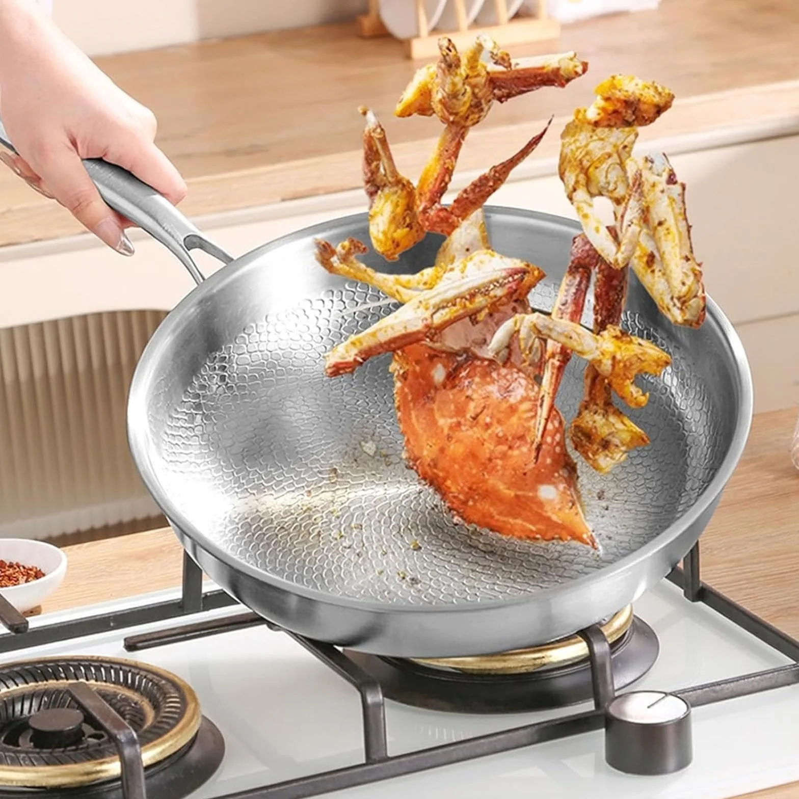 Mireve Sarten Acero 304, Mireve Sarten Titanio Puro, Sartén De Titanio Martillado, Resistente, Antiadherente, Apta Para Lavavajillas, Incluye Tapa Y Compatible Con Todas Las Placas (Sin Tapa, 22cm)