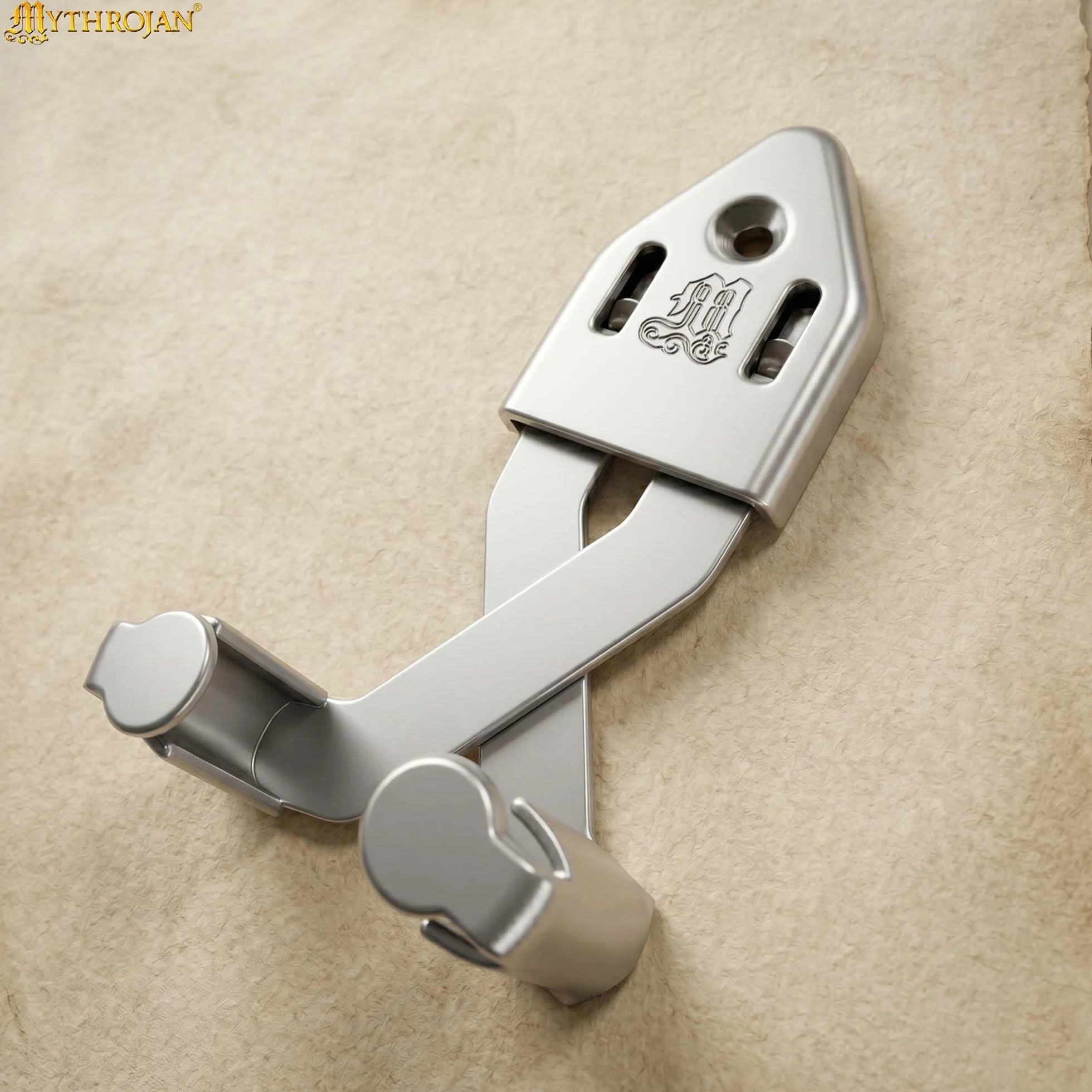Mythrojan Soporte de pared universal de metal plateado grande para espada individual