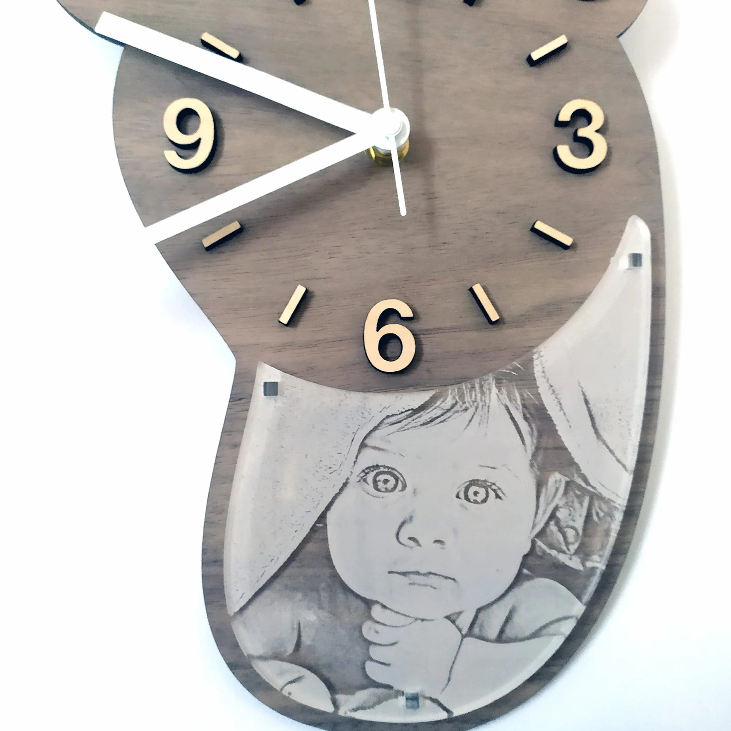 Reloj Natalicio de Madera Personalizado con Nombre, Fecha, Peso, Hora, Medida y Grupo Sanguíneo