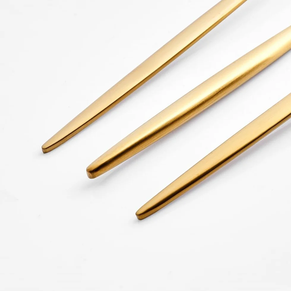 Karaca Lızbon Matte Gold - Cubertería para 6 personas, 30 piezas