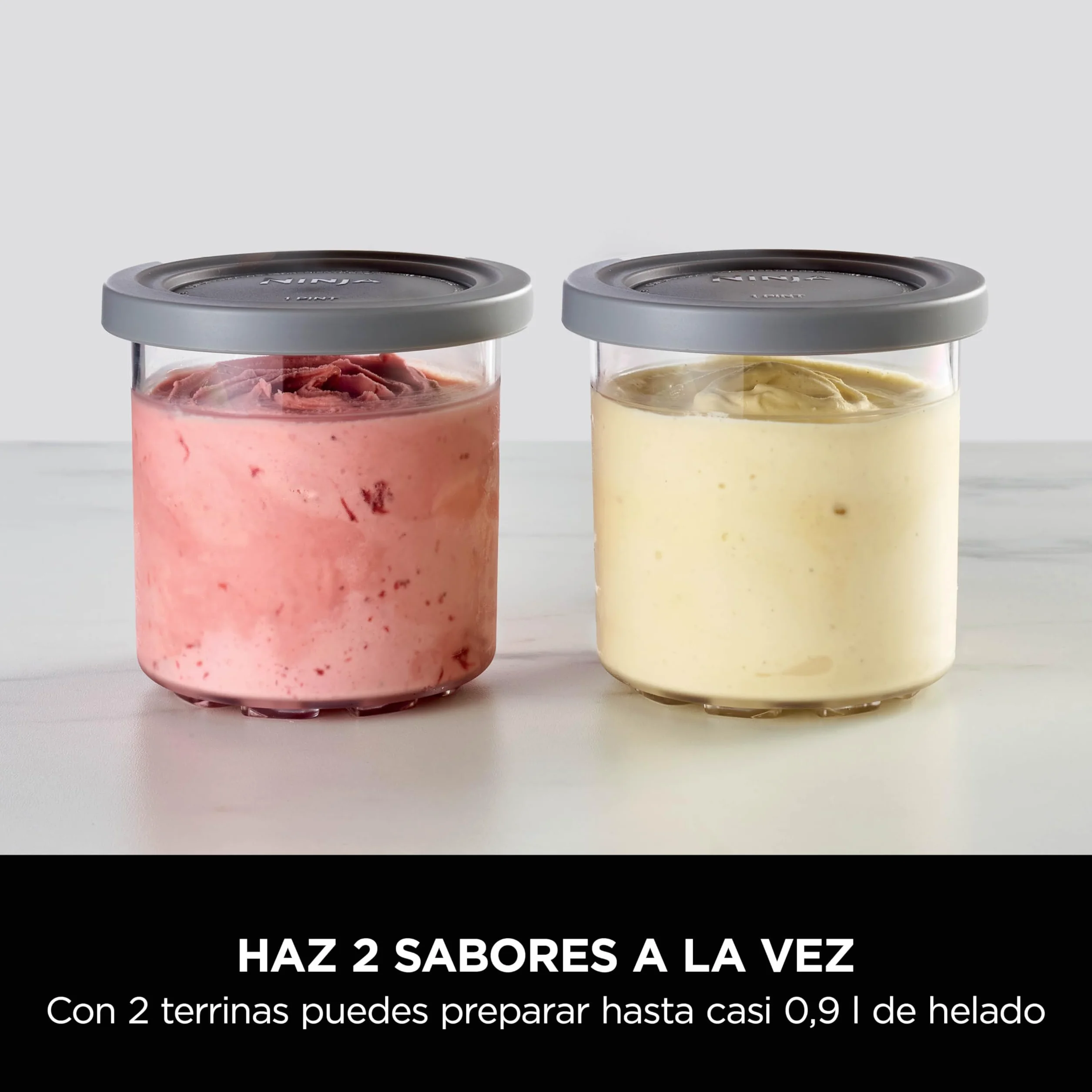 Ninja CREAMi Heladera Eléctrica Multifunción - 7 Programas para Helado, Gelato, Sorbete, Smoothie Bowls y Batidos - 2 Tarrinas con Capacidad Total de 1,4 l - Negro y Plata, NC302EU