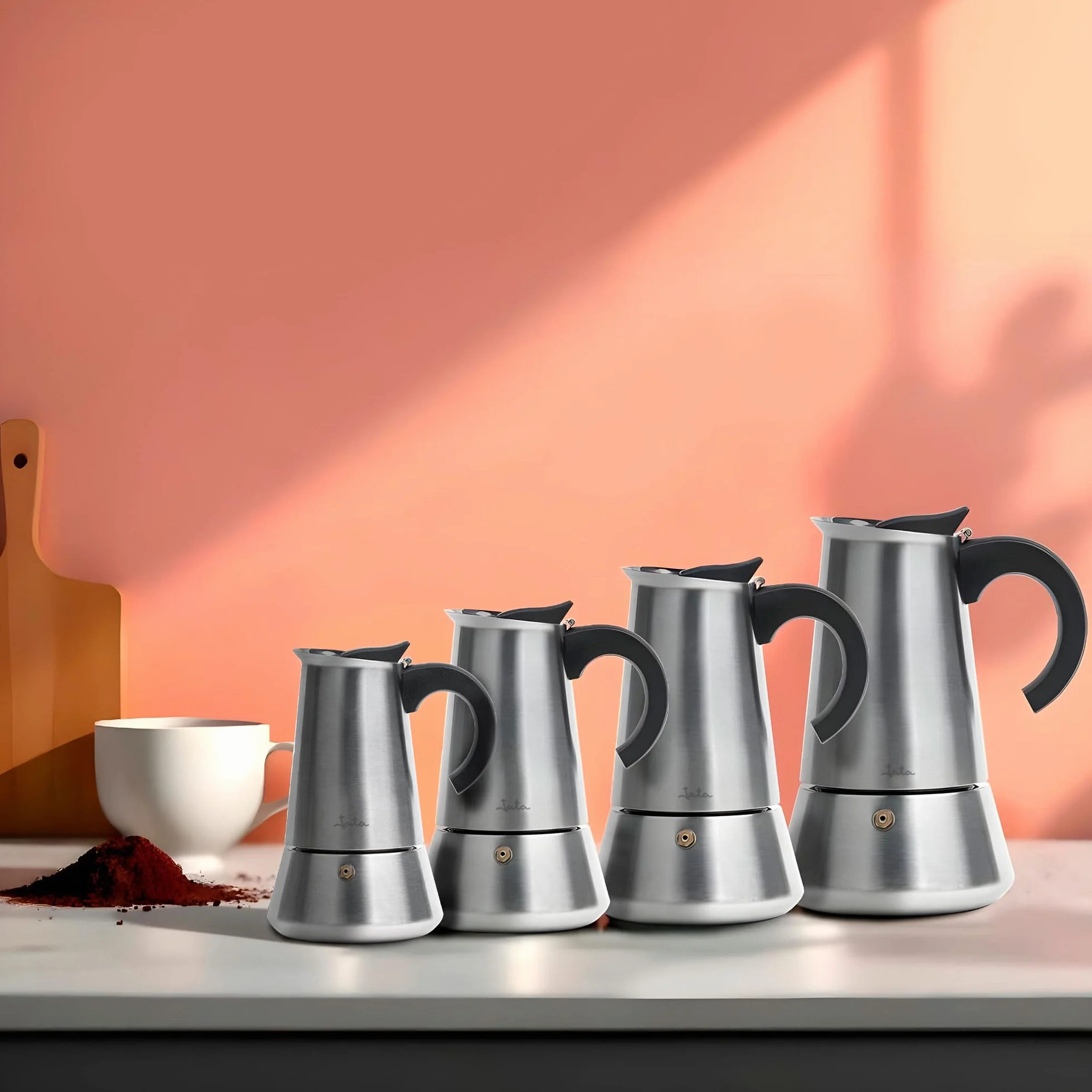 Jata Hogar CAX110 - Cafetera Italiana Inducción 10 Tazas Acero Inoxidable, Cafetera Moka Espresso, Compatible con Todas las Cocinas, Acabado Pulido Espejo, Mango Ergonómico Anticalor