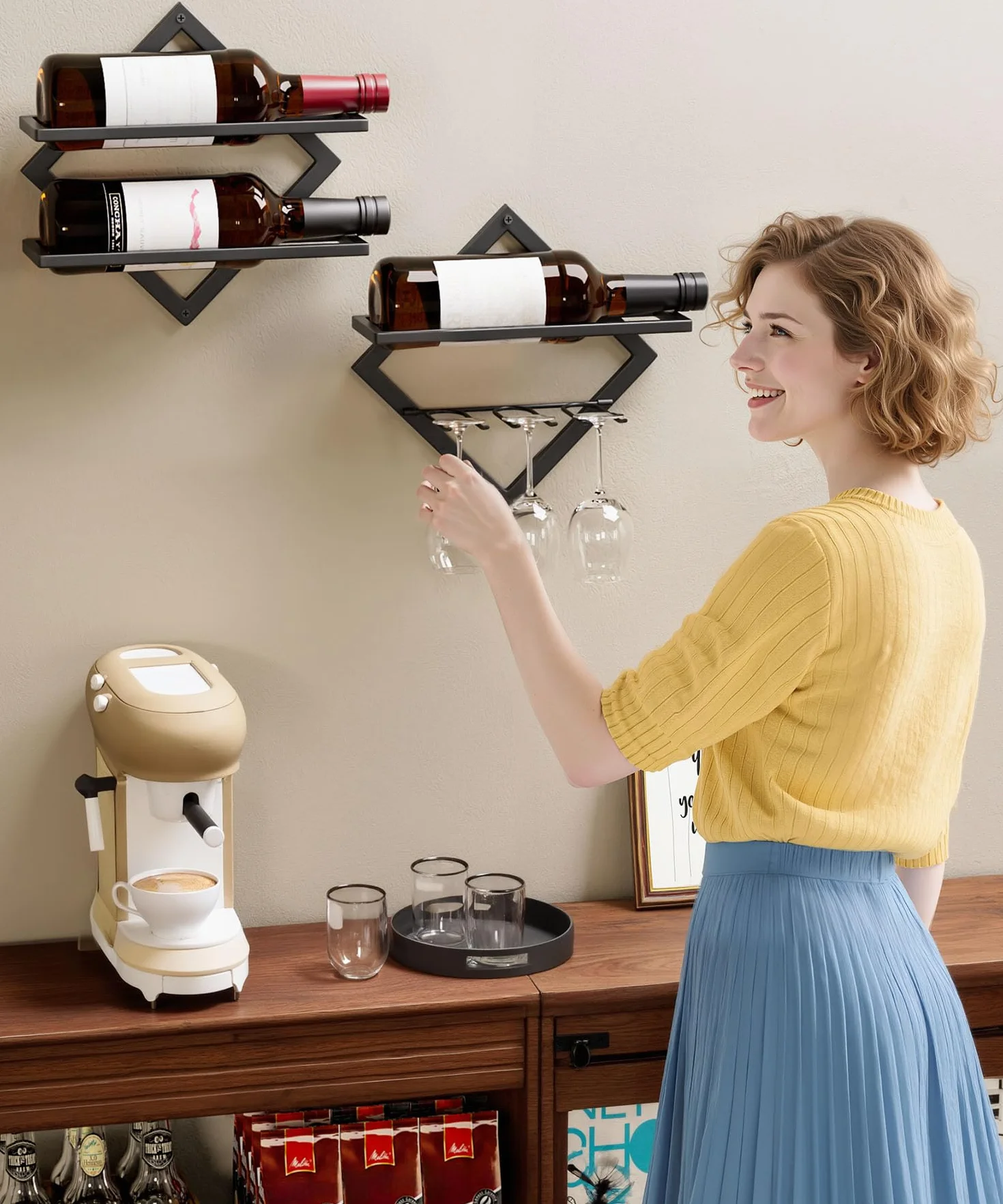 YORBAY Botellero de Pared Metálico con Portavasos: Botellero Vino Decorativo Moderno para 3 Botellas y hasta 6 Copas - Mueble Bar Ahorra Espacio para Salón Bar Cocina