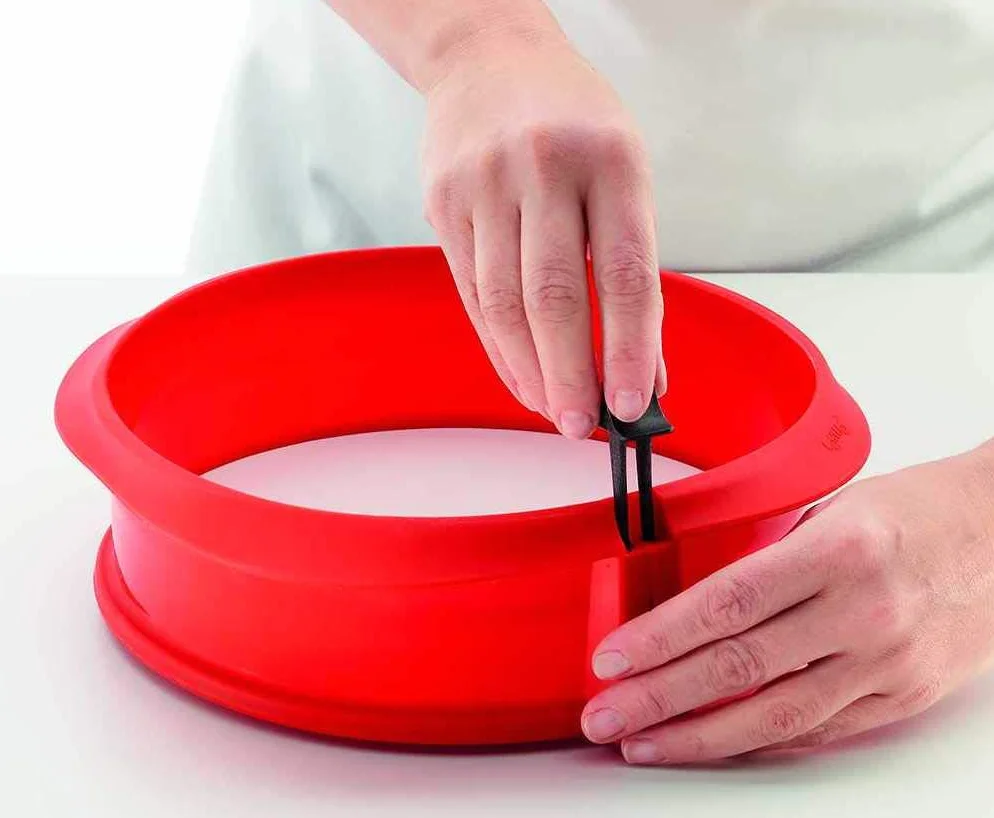 Lékué Molde desmontable duo pastel, silicona y cerámica Rojo, 23 cm