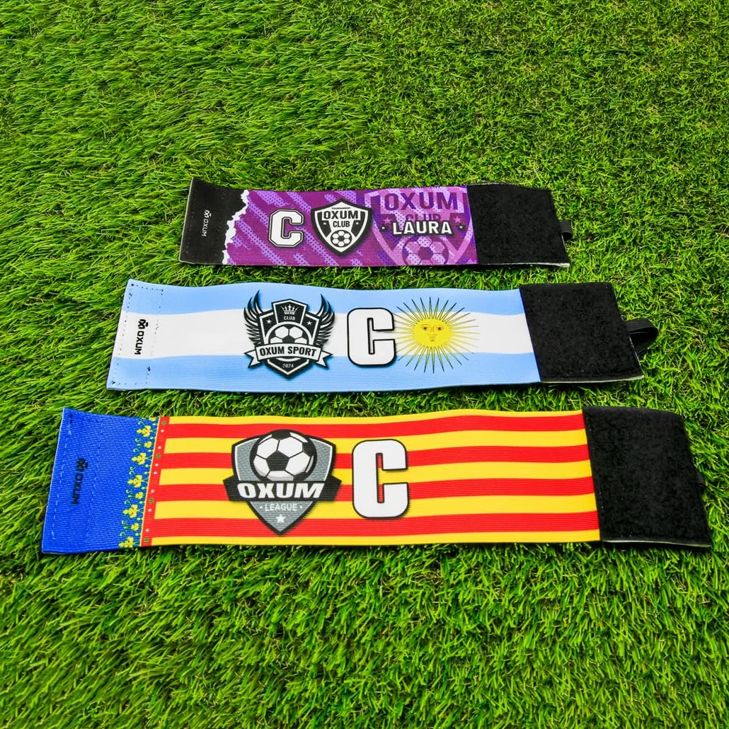 Brazalete de Capitán Personalizado OXUM Sport para Fútbol - Elástico y Ajustable con Escudo, Nombre y Bandera