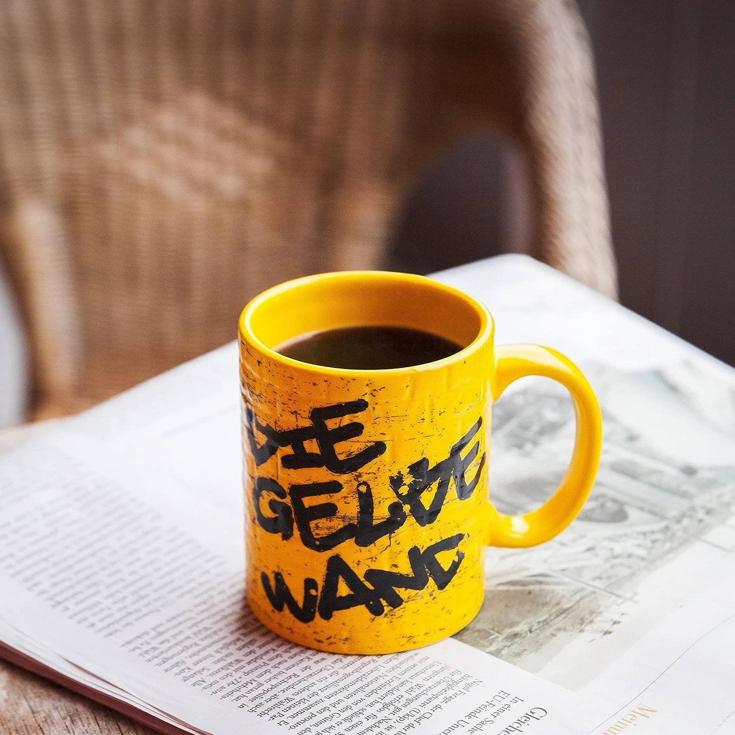 Borussia Dortmund BVB 09 Taza con dibujo de pared amarilla