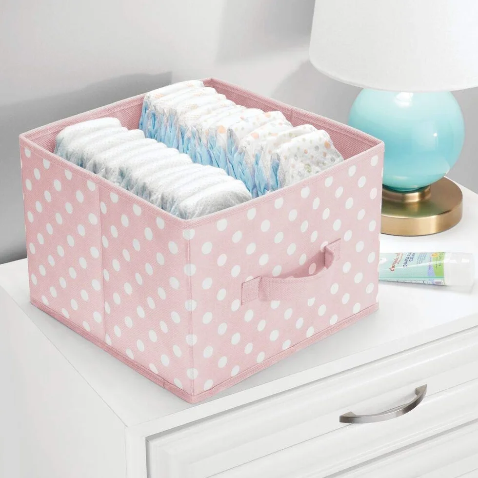 mDesign Juego de 6 Contenedores de Tela Organizadores de Juguetes Lunares para Dormitorios Infantiles Rosa/Blanco