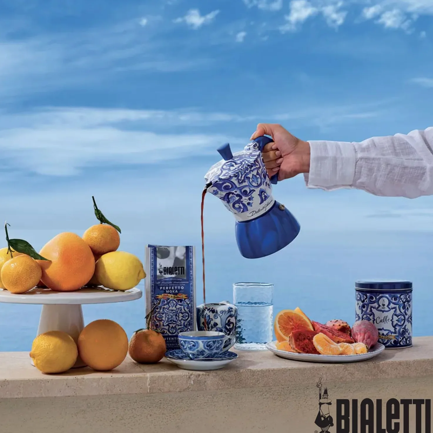 Bialetti Dolce & Gabbana Mocinduction Blue Mediterraneo 4 tazas de inducción (cafetera, café expreso)