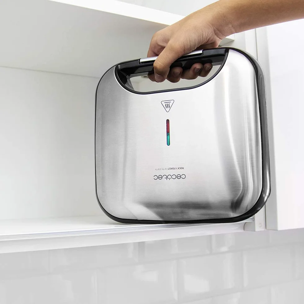 Cecotec Sandwichera Rock'nToast Deep Classic, 1000 W, Mayor amplitud, Placa triangulares, Tostado uniforme, Revestimiento RockStone, Capacidad 2 Sándwiches, Libre de PFOA