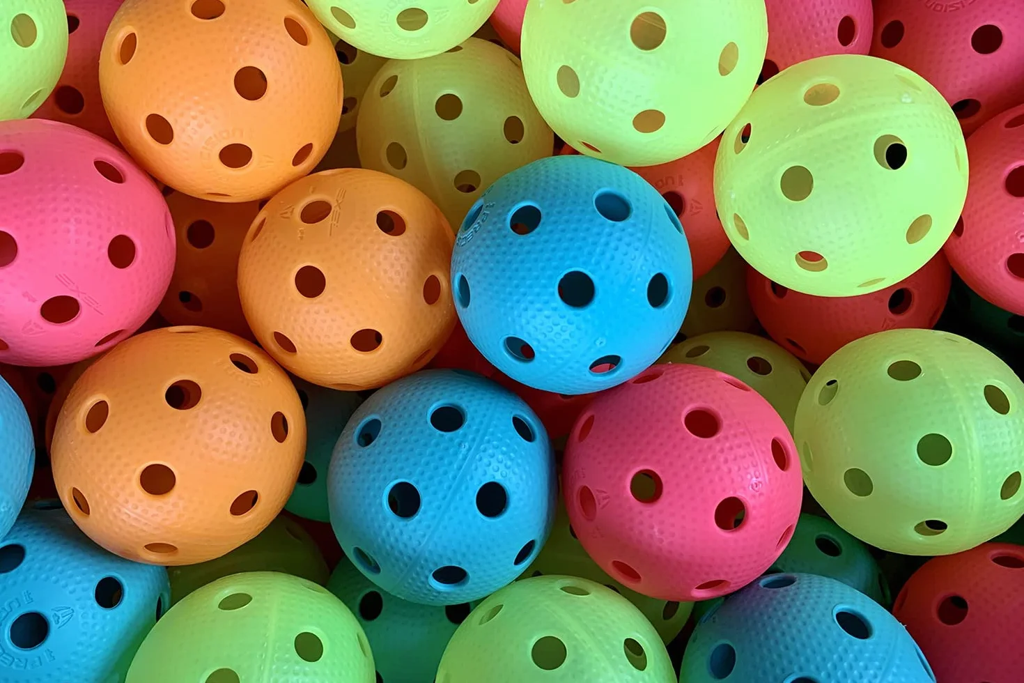 EXEL Precision Floorball Unihockey Ball 24 pelotas de competición IFF Finlandia