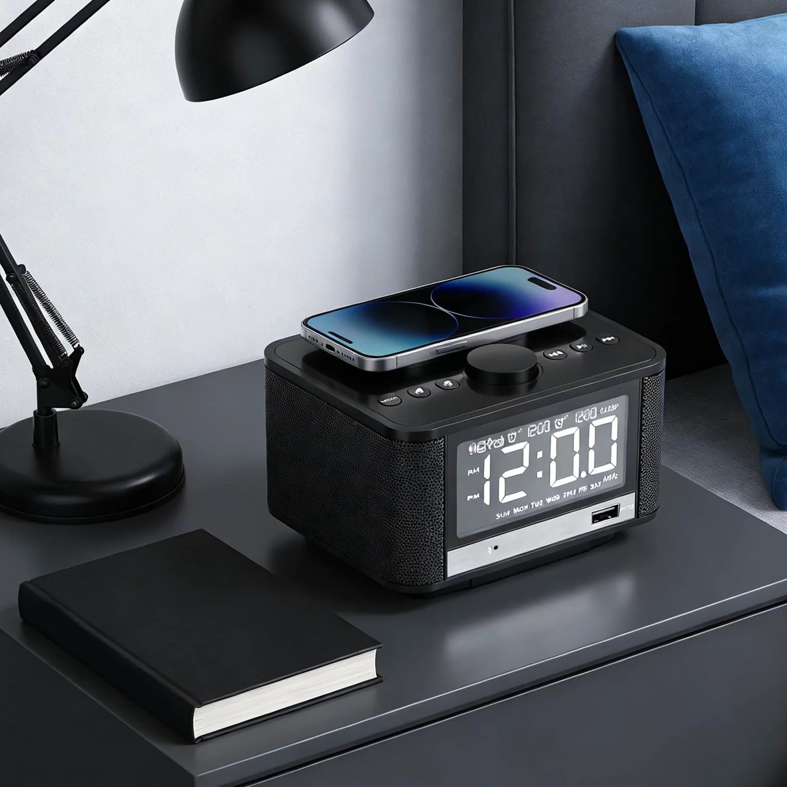 Goshyda Altavoz Bluetooth con Carga Inalámbrica, Radio Despertador para Dormitorios, Reloj Digital Regulable con Estación de Carga de Radio FM, Tarjeta de Memoria y Reproducción (Enchufe de la UE)