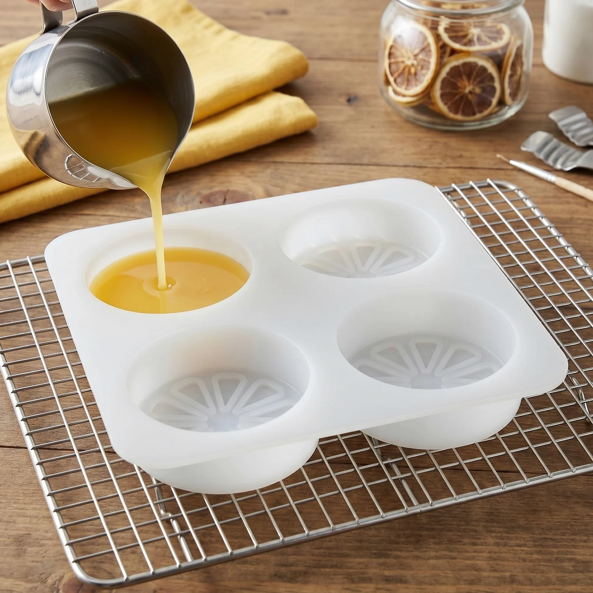 Lurrose Molde de silicona con forma de limón de 3 piezas: Bandeja para hornear con forma de fruta de 4 cavidades - Moldes para hornear para chocolate, dulces, adornos para cupcakes, herramienta de