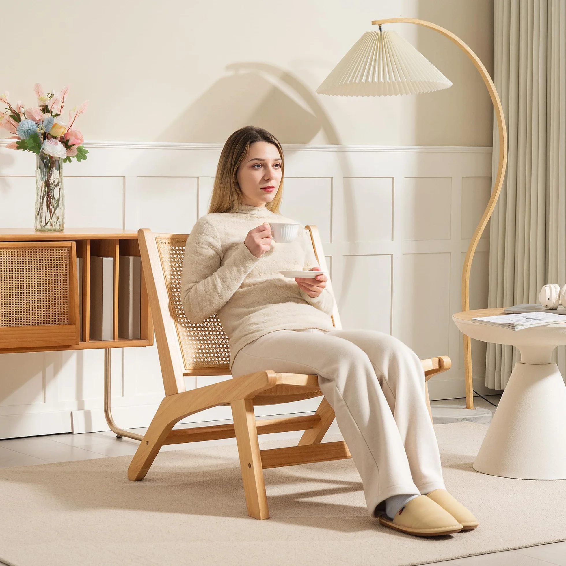 HOMCOM Sillón de Salón Nórdico Butaca de Salón con Respaldo y Asiento Amplio de Ratán Marco de Madera Butaca para Dormitorio Sala de Estar Natural