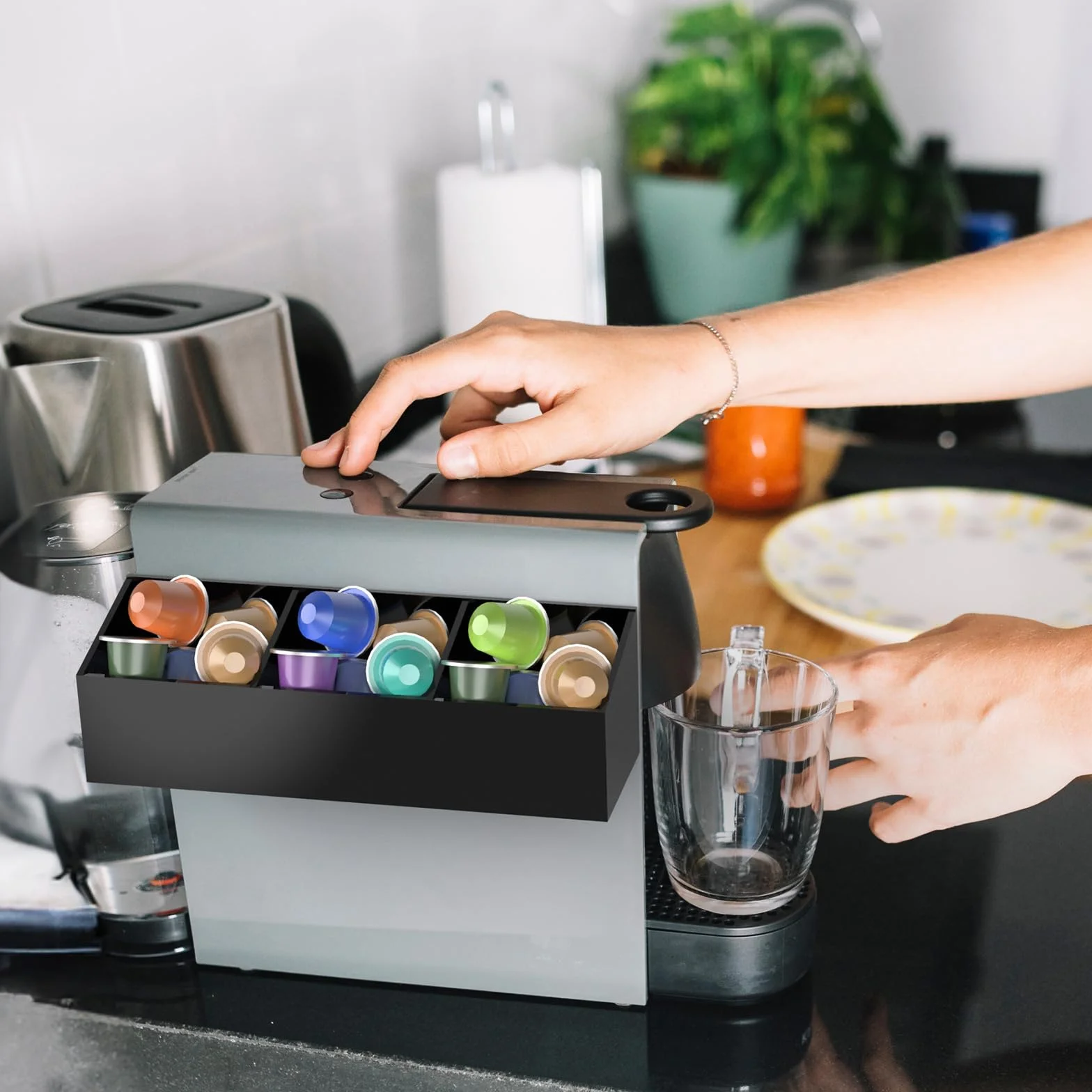 NiHome Organizador magnético de bolsas de té acrílico de tres compartimentos, solución de almacenamiento versátil para bolsas de té y artículos pequeños, diseño elegante y duradero con tamaño compacto