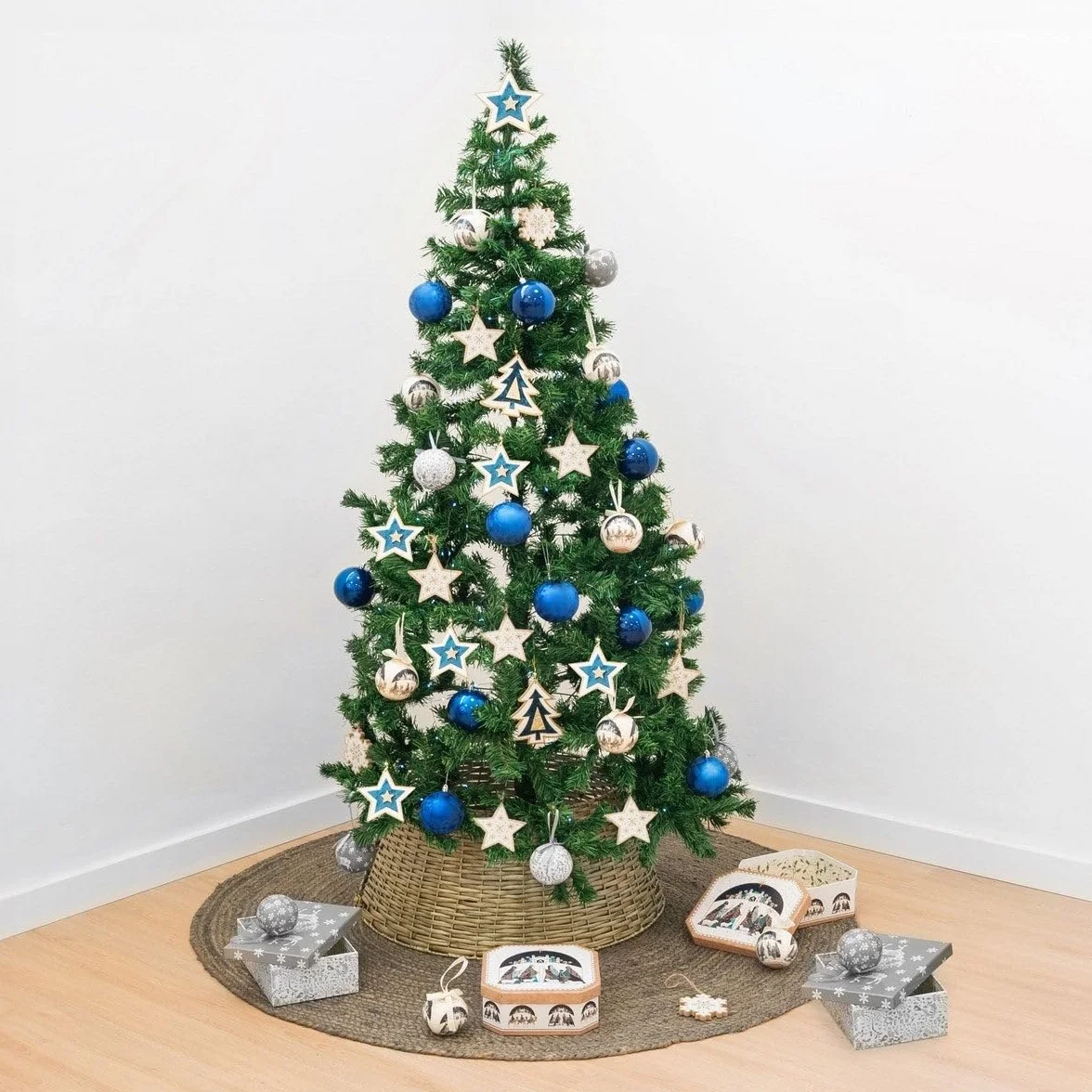 LOLAhome Cubre pie para árbol de Navidad Desmontable de Mimbre Natural