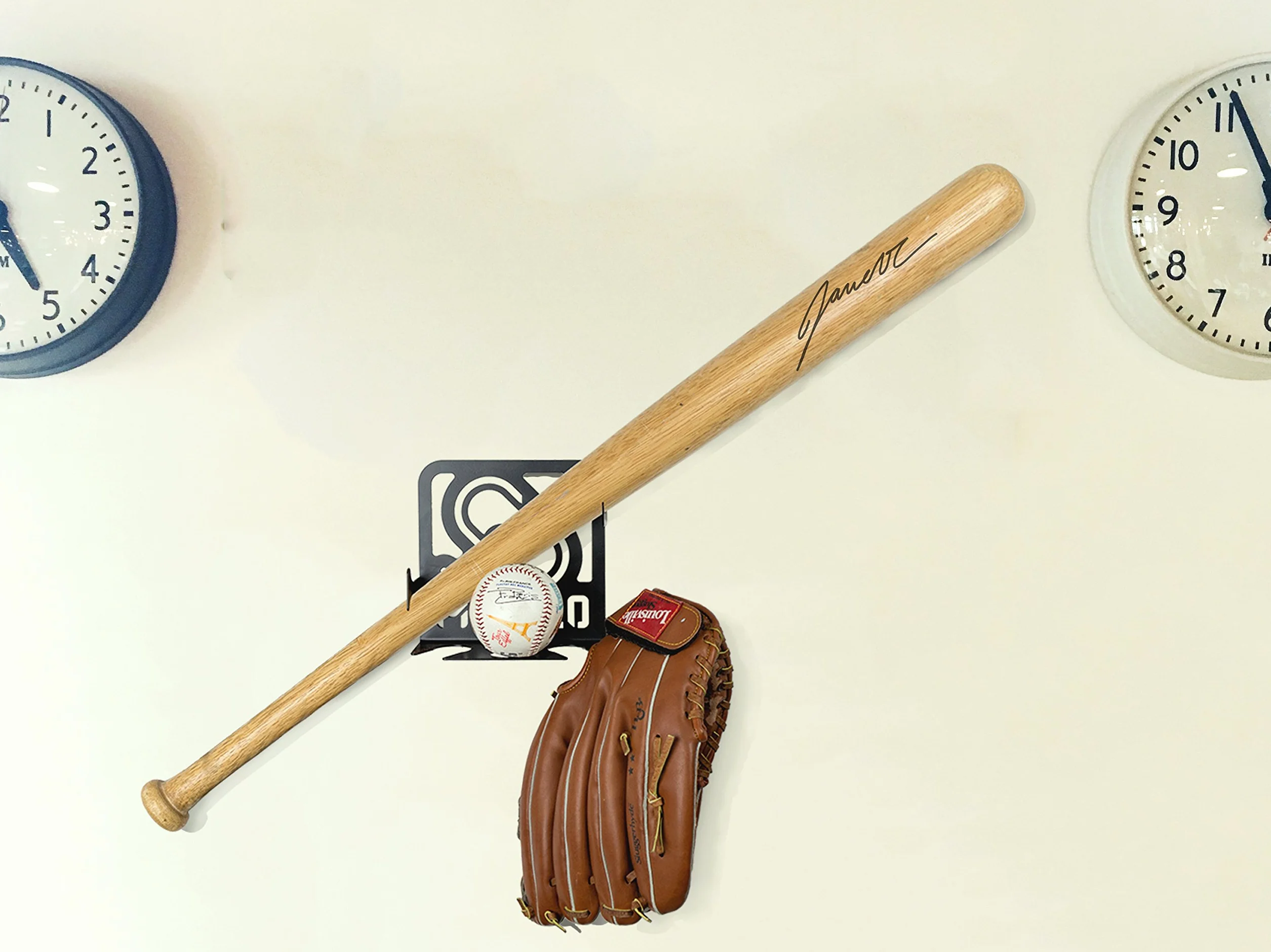 Soporte Colgador para Bate de Baseball (100% Acero)