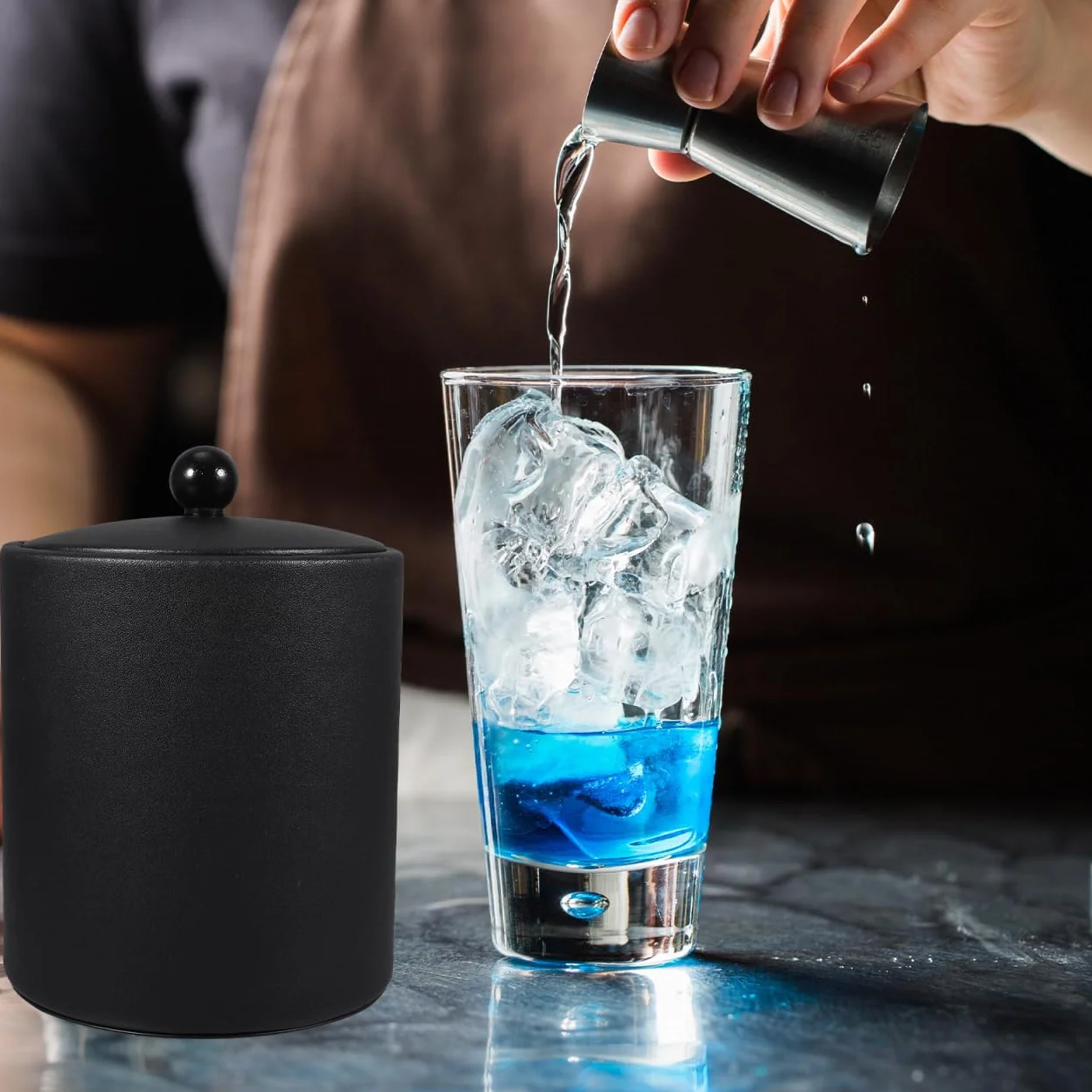 DOITOOL Cubo de hielo de acero inoxidable con aislamiento de doble pared para botella de cerveza, enfriador de bebidas para fiesta, cóctel, bar, color negro