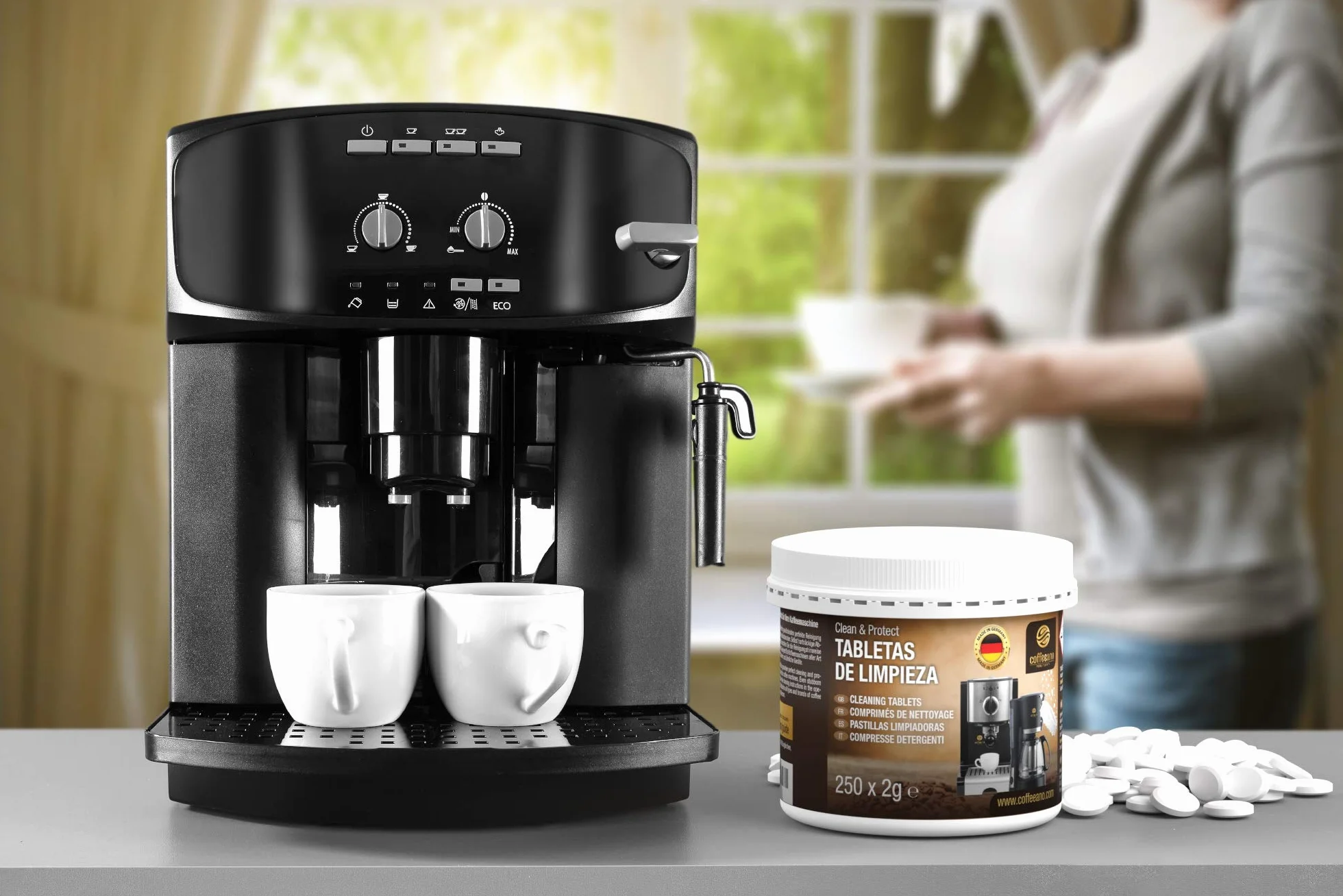 250 pastillas limpiadoras Coffeeano Clean&Protect para cafeteras automáticas y cafeteras. Pastillas limpiadoras aptas para todas las marcas y electrodomésticos. Incluye un libro electrónico