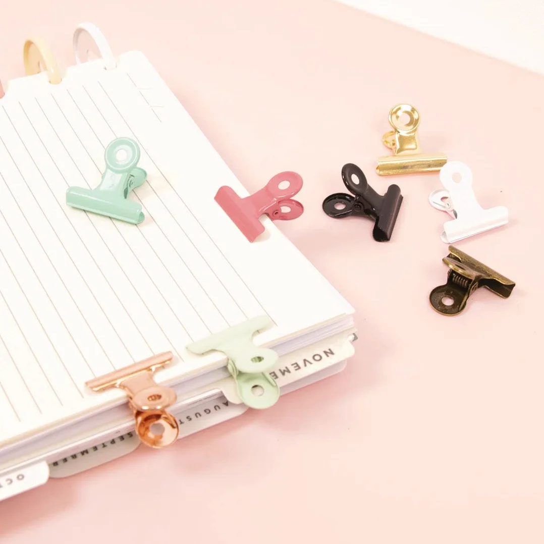 Craftelier - Set de 6 Pinzas Metálicas con 3 Tamaños y 3 Diseños Distintos | Sujeción para Materiales de Scrapbooking y Manualidades | Dimensiones Aprox. 1 x 5,5 cm, 3 x 4 cm, 3 x 3 cm - Negro