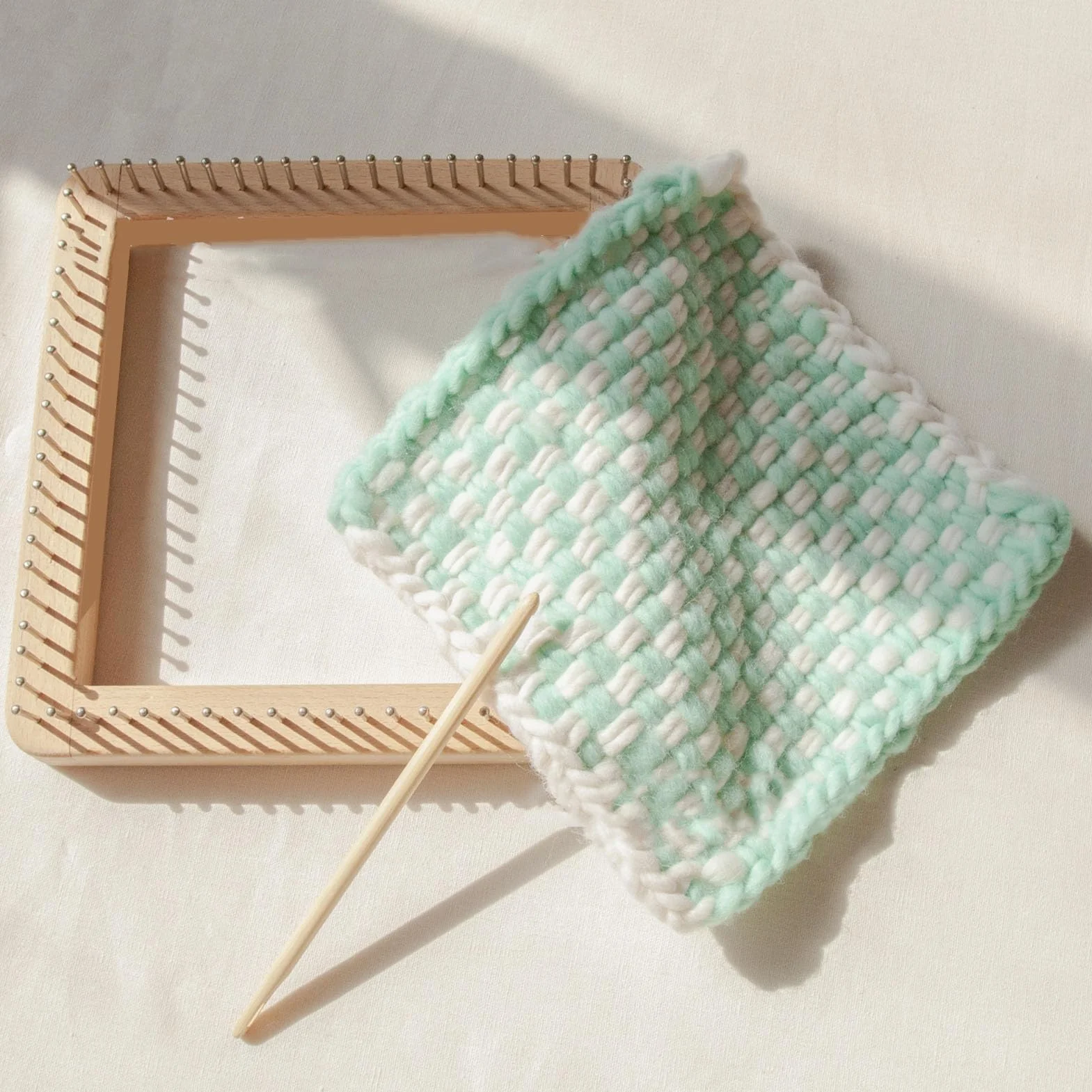 Telares De Tejido De Madera, 30x30CM Marco De Tablero De Tejido De Tejer A Mano De Bricolaje Profesional Para Tejer Chal De Bufanda De Sombrero Telar De Madera Molinillo De Tejers Para Niños Adultos