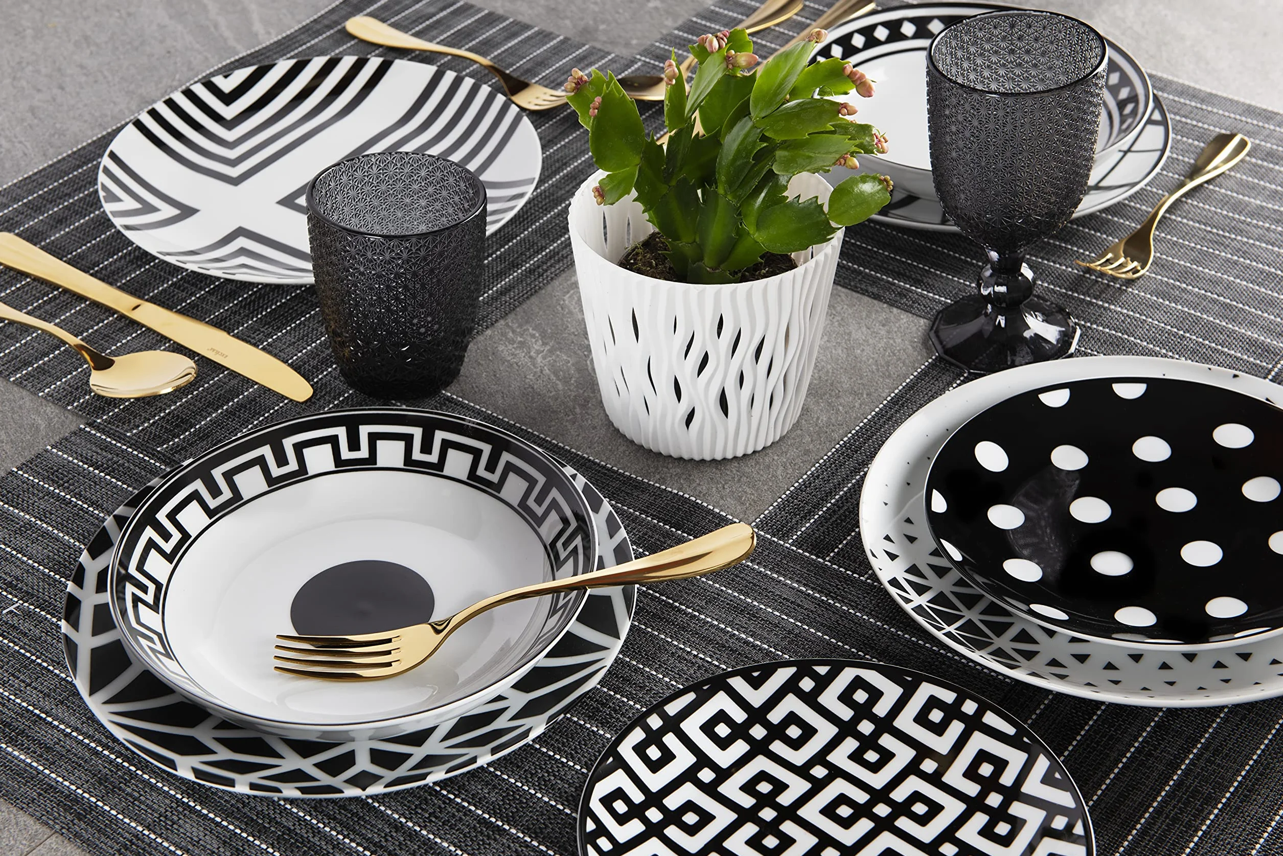 Excelsa Emily Juego de platos, porcelana, blanco/negro, 18 artículos