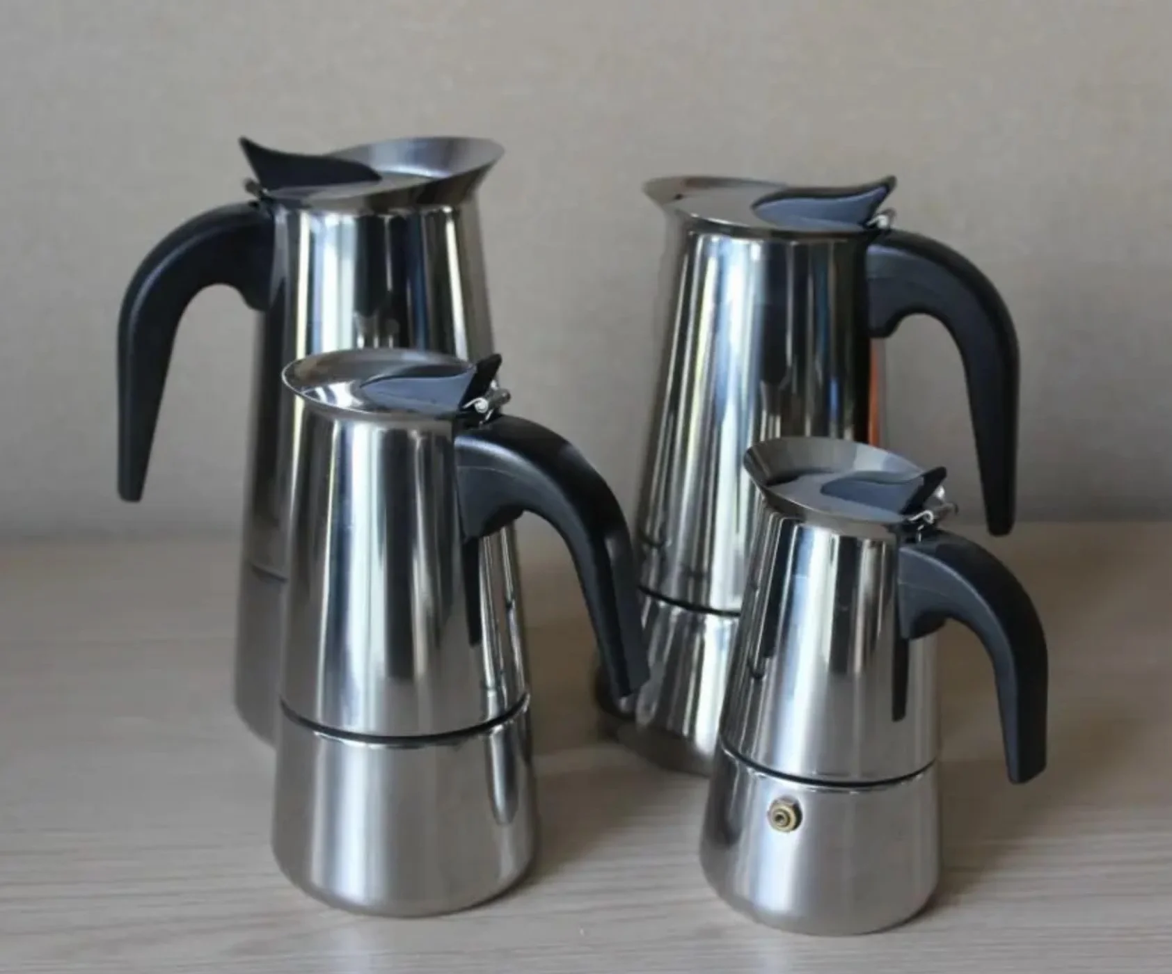 Cafetera Italiana en acero inoxidable para espresso 9 TAZAS 450 ML Compatible con gas, vitrocerámica y induccion, Uso doméstico y oficina. Cafetera Moka (9TAZAS 450ML)