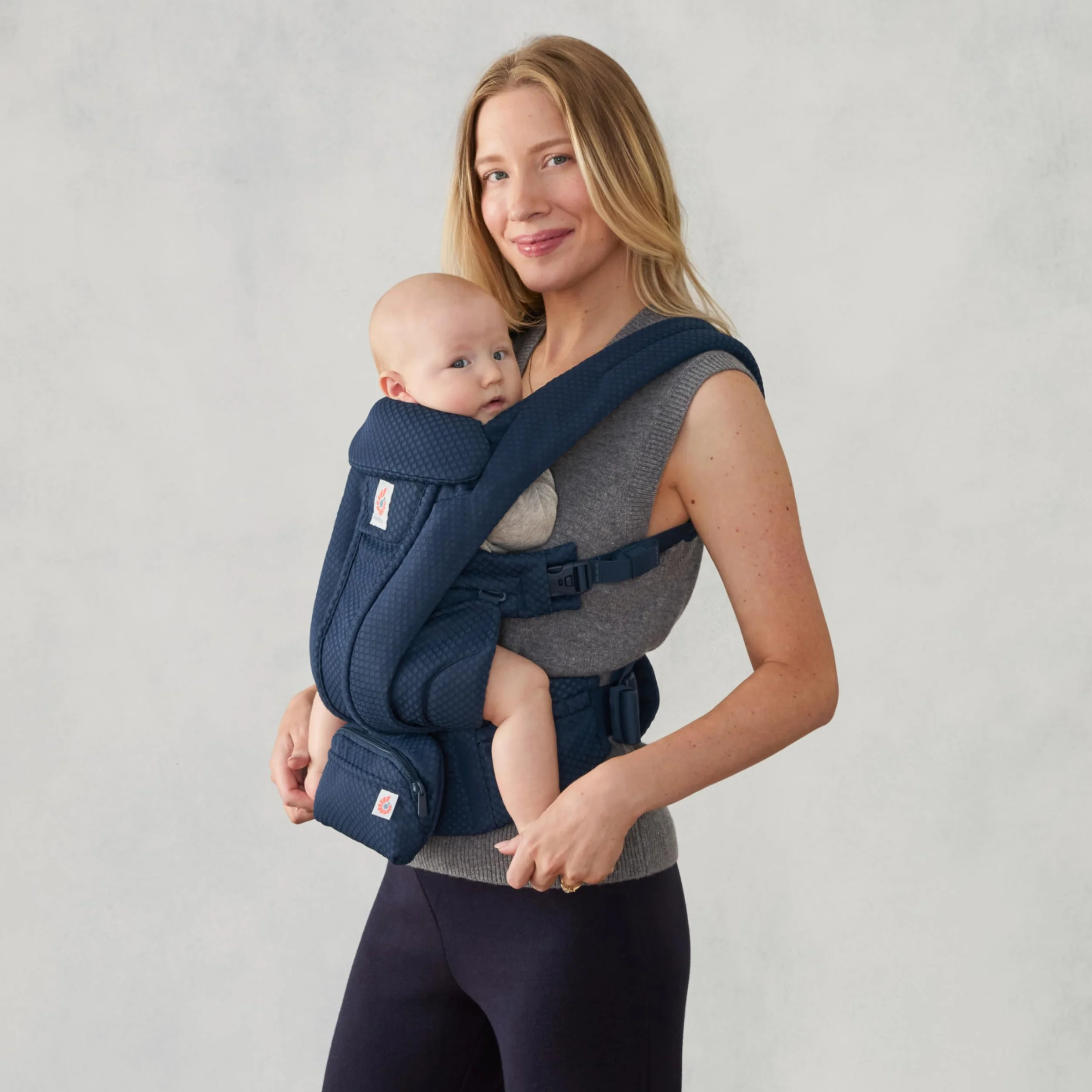 Ergobaby Omni Deluxe Portabebés todo en uno para recién nacidos hasta 20 kg, malla 4 posiciones, color azul medianoche