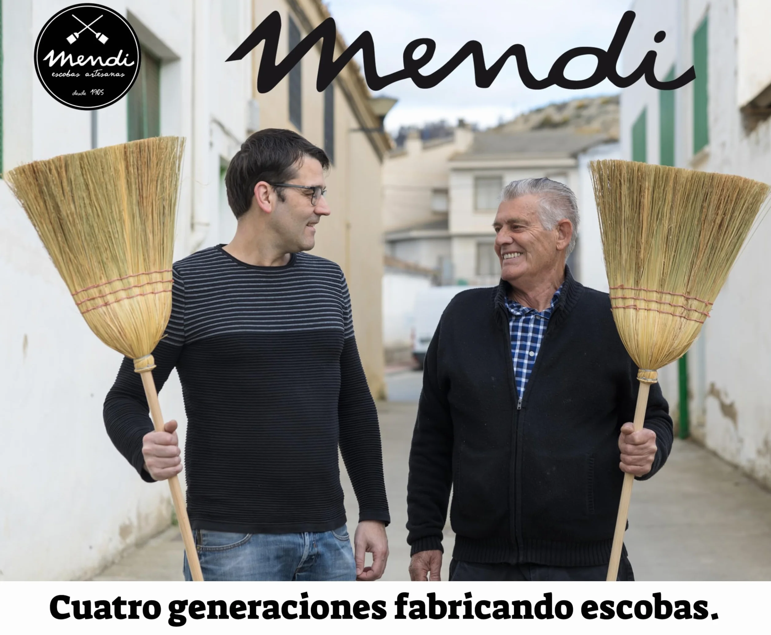 Mendi 6 Escobas de Palma de Mijo con Palo de Madera 140 cm. Fabricada y Envio Desde Navarra.