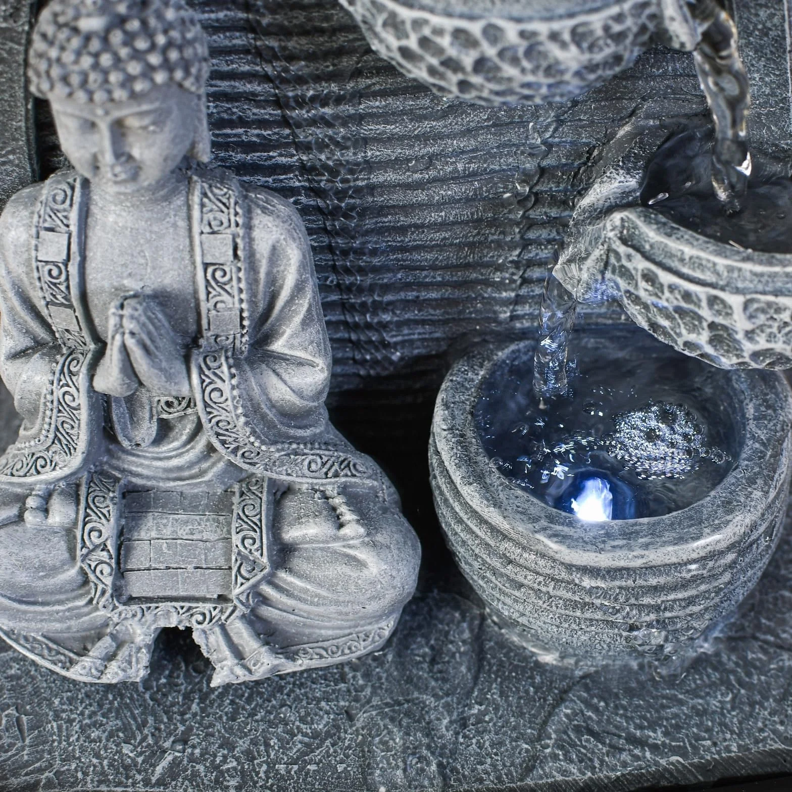 Zen Luz de la Pared Interior Fuente de Meditación de Buda de Piedra Gris/Negro de 20 x 15 x 24 cm