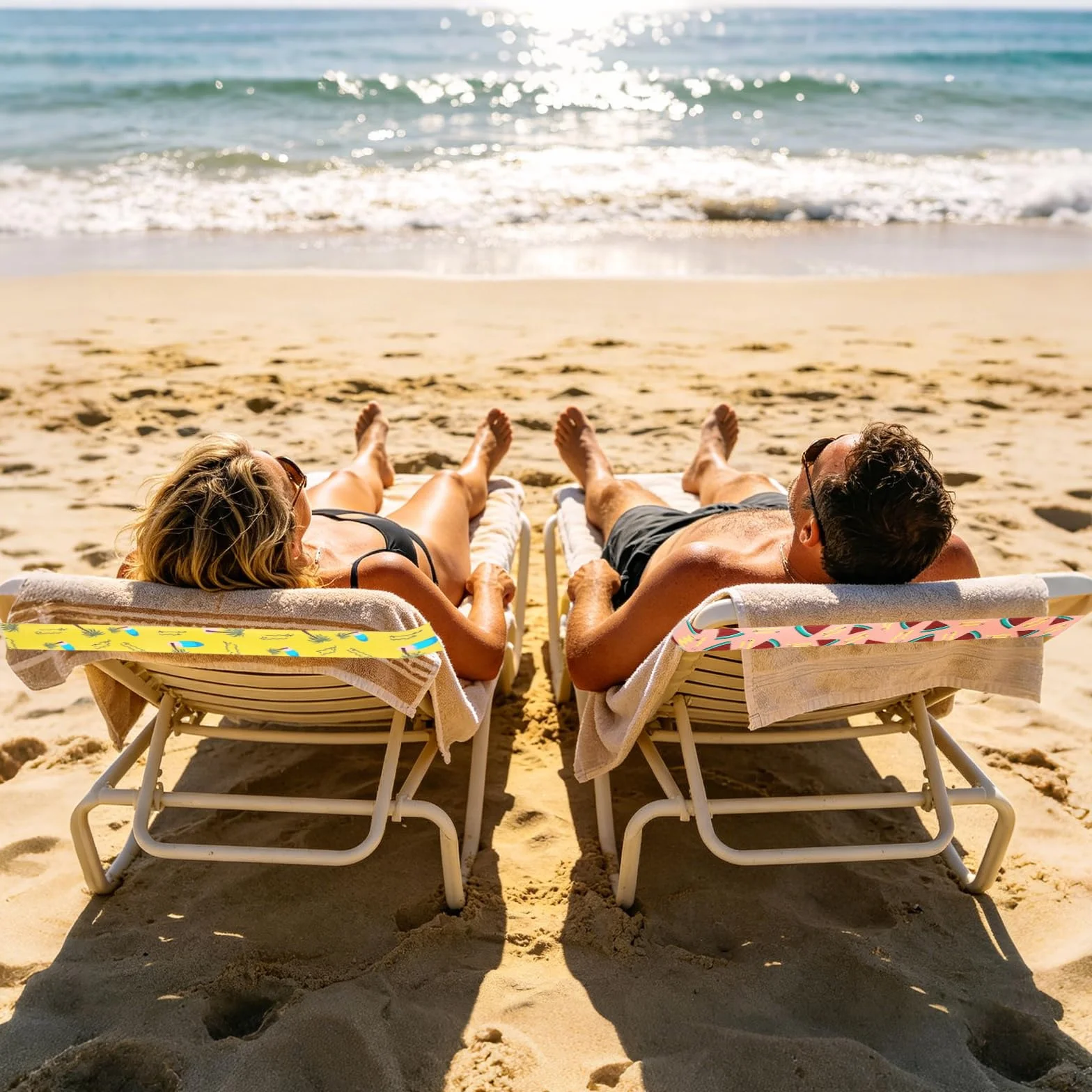 4 Piezas Bandas Elásticas para Sillas de Playa, Correas de Fijación Firme para Crucero, Antiviento Clips de Toalla para Tumbonas, Silla Piscina, 5 x 30cm